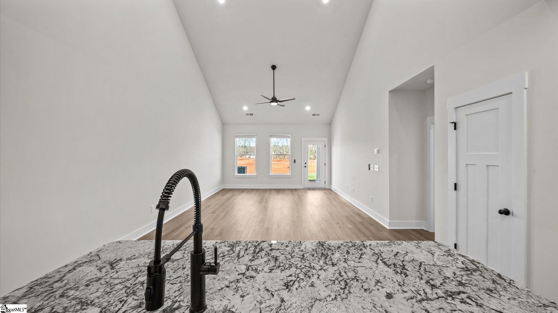 206 Leisure Lane Property Photo 8