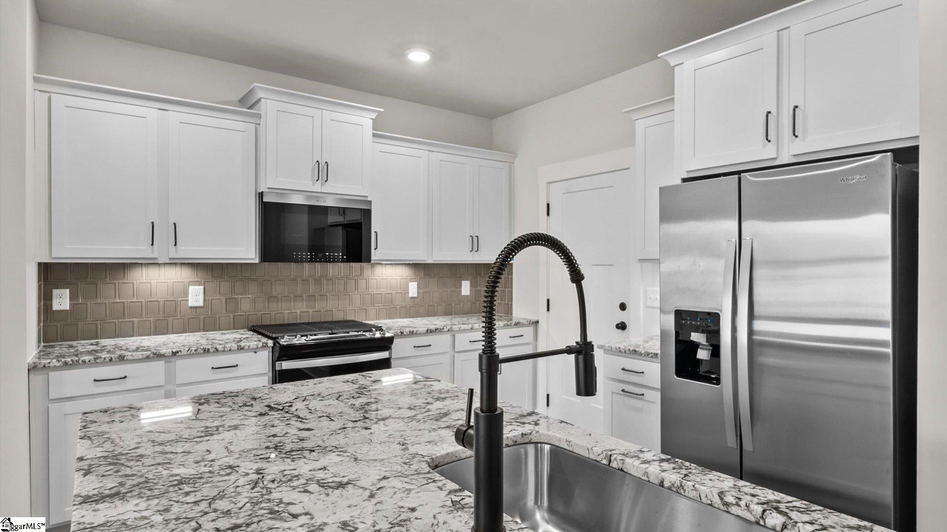 206 Leisure Lane Property Photo 10