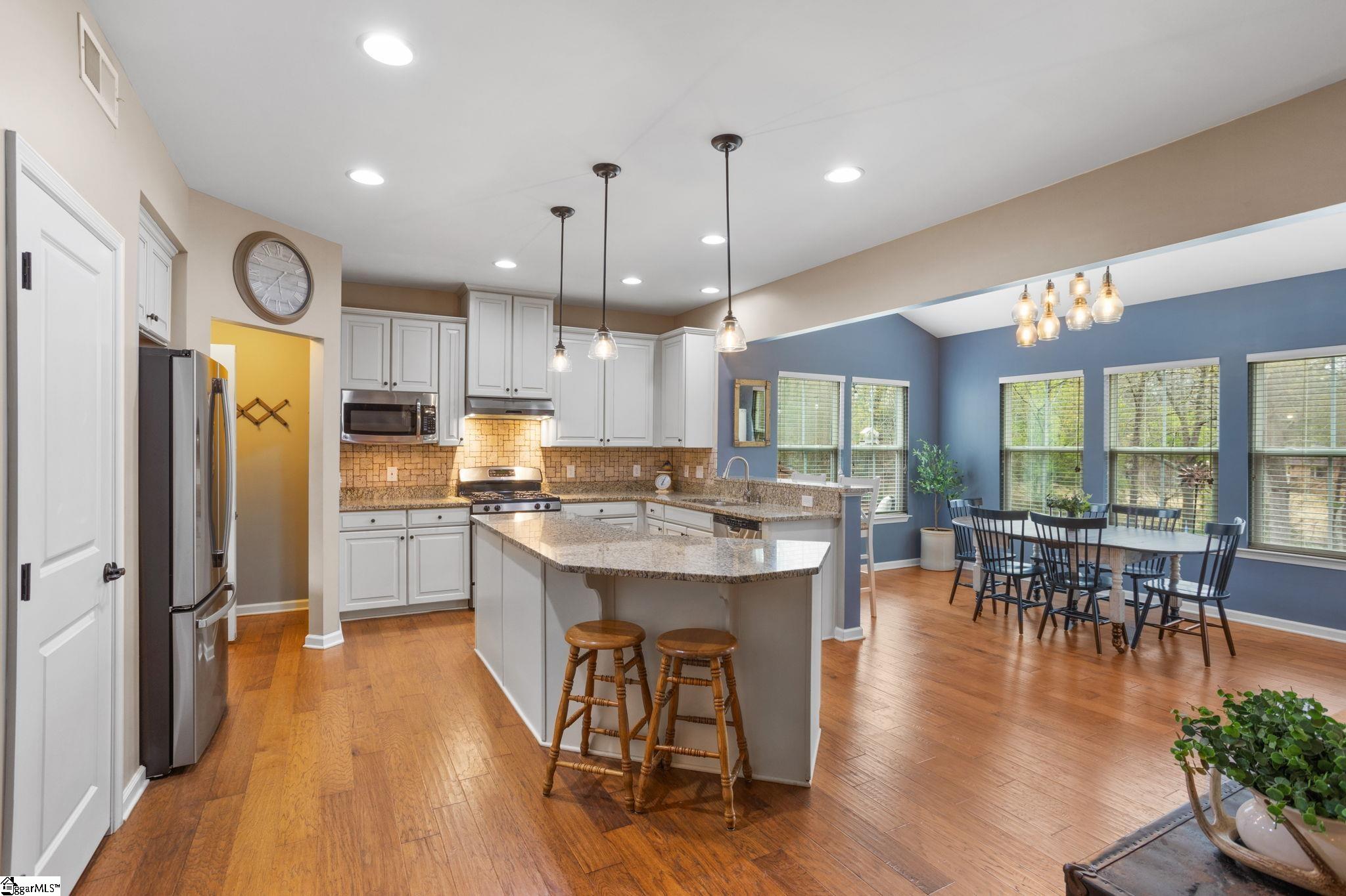 206 Shale Court Property Photo 8