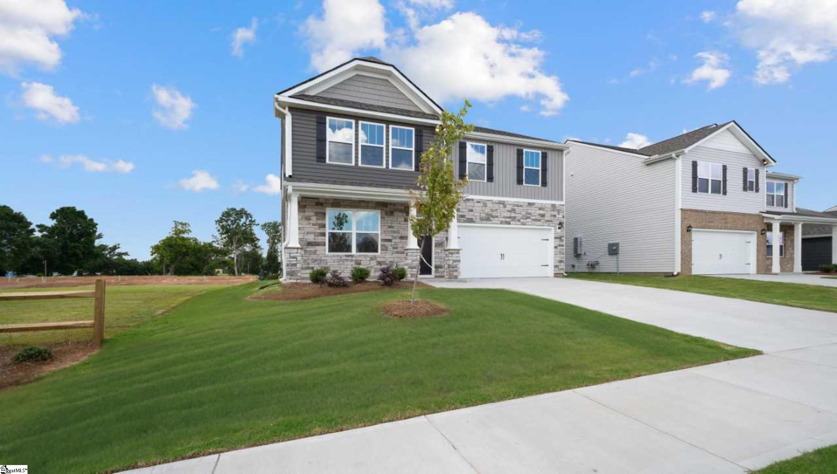 107 Depot Circle Property Photo 2