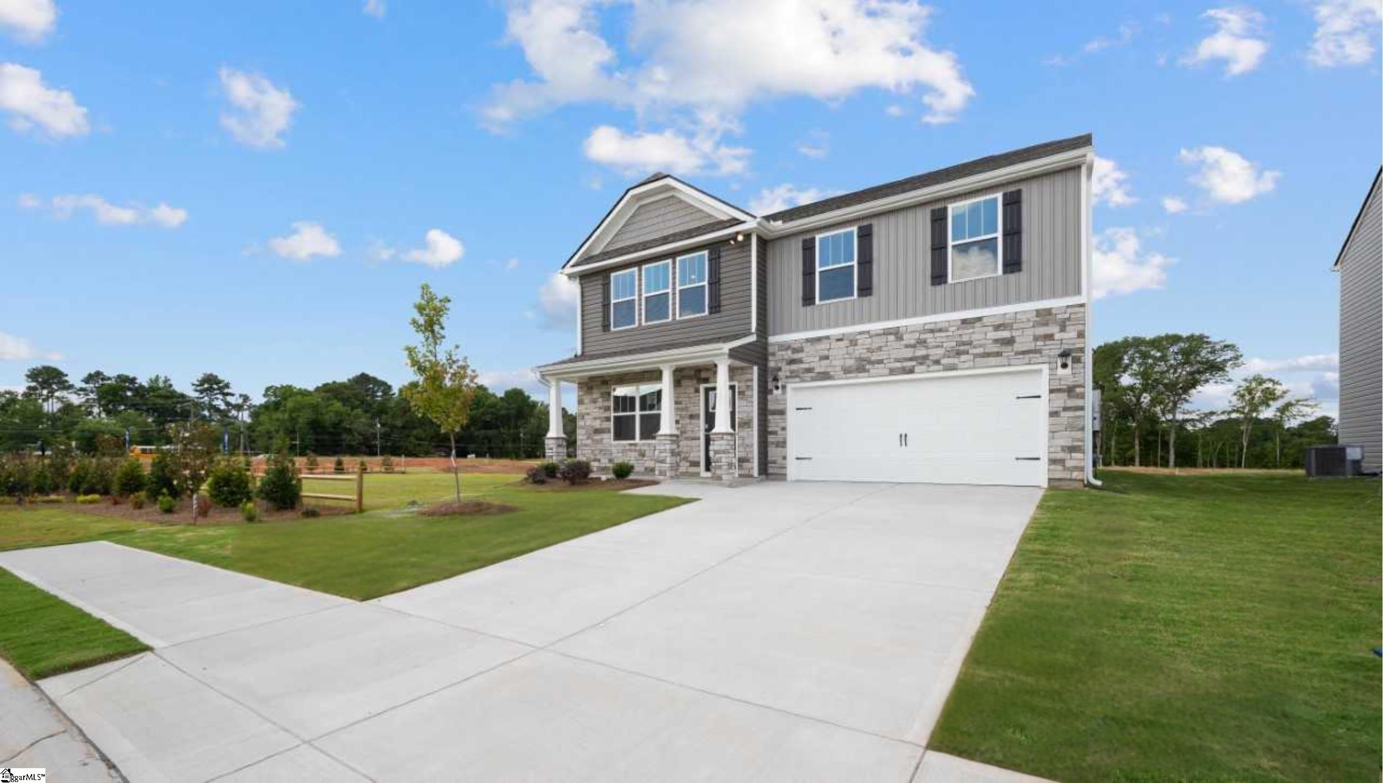 107 Depot Circle Property Photo 3
