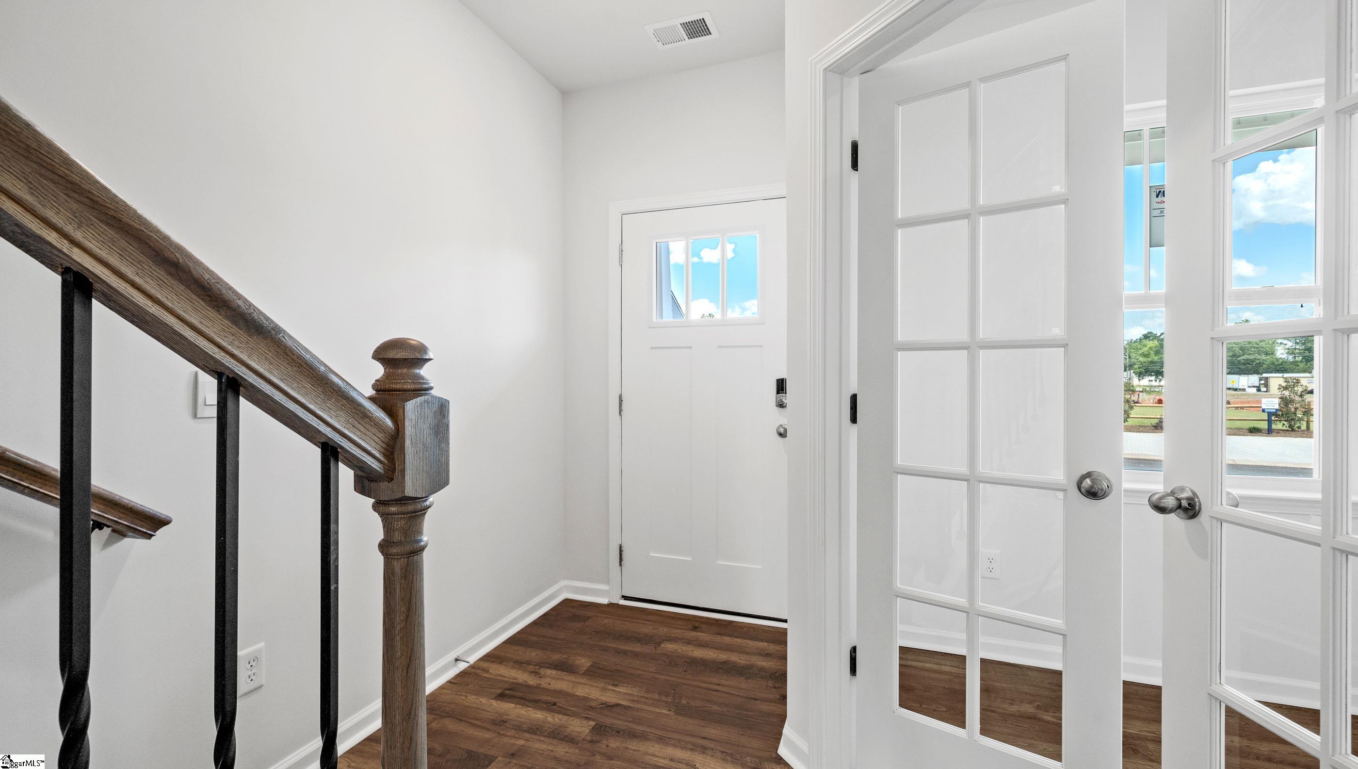 107 Depot Circle Property Photo 6