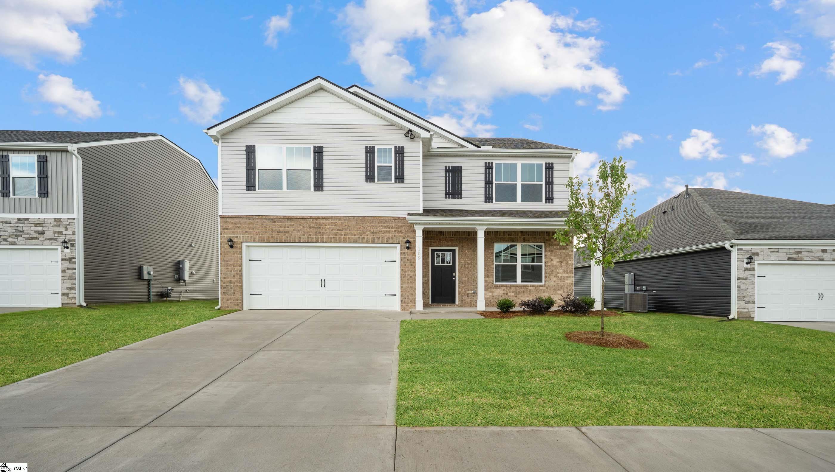 109 Depot Circle Property Photo 1