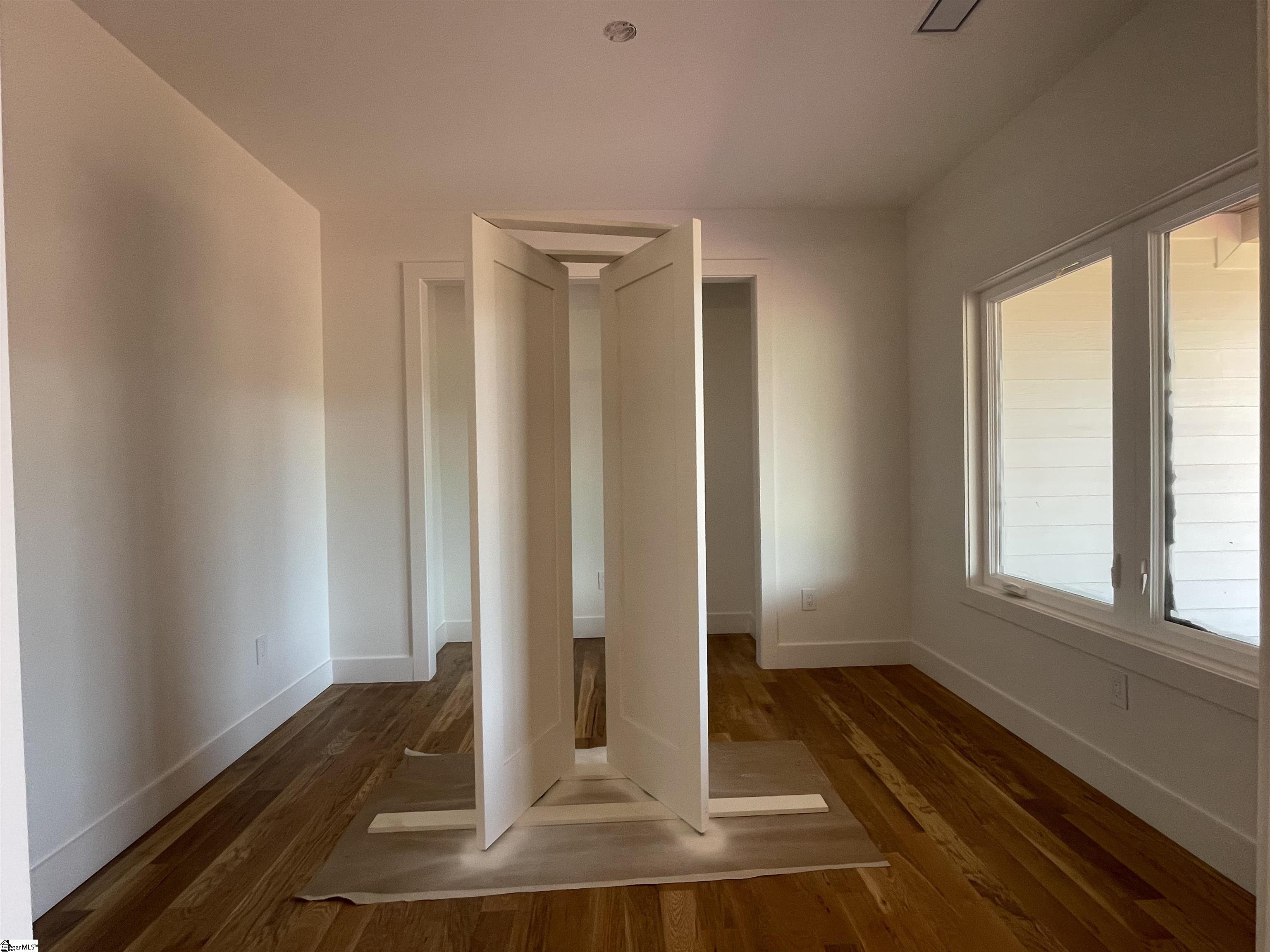 715 Tenerriffe Court Property Photo 14