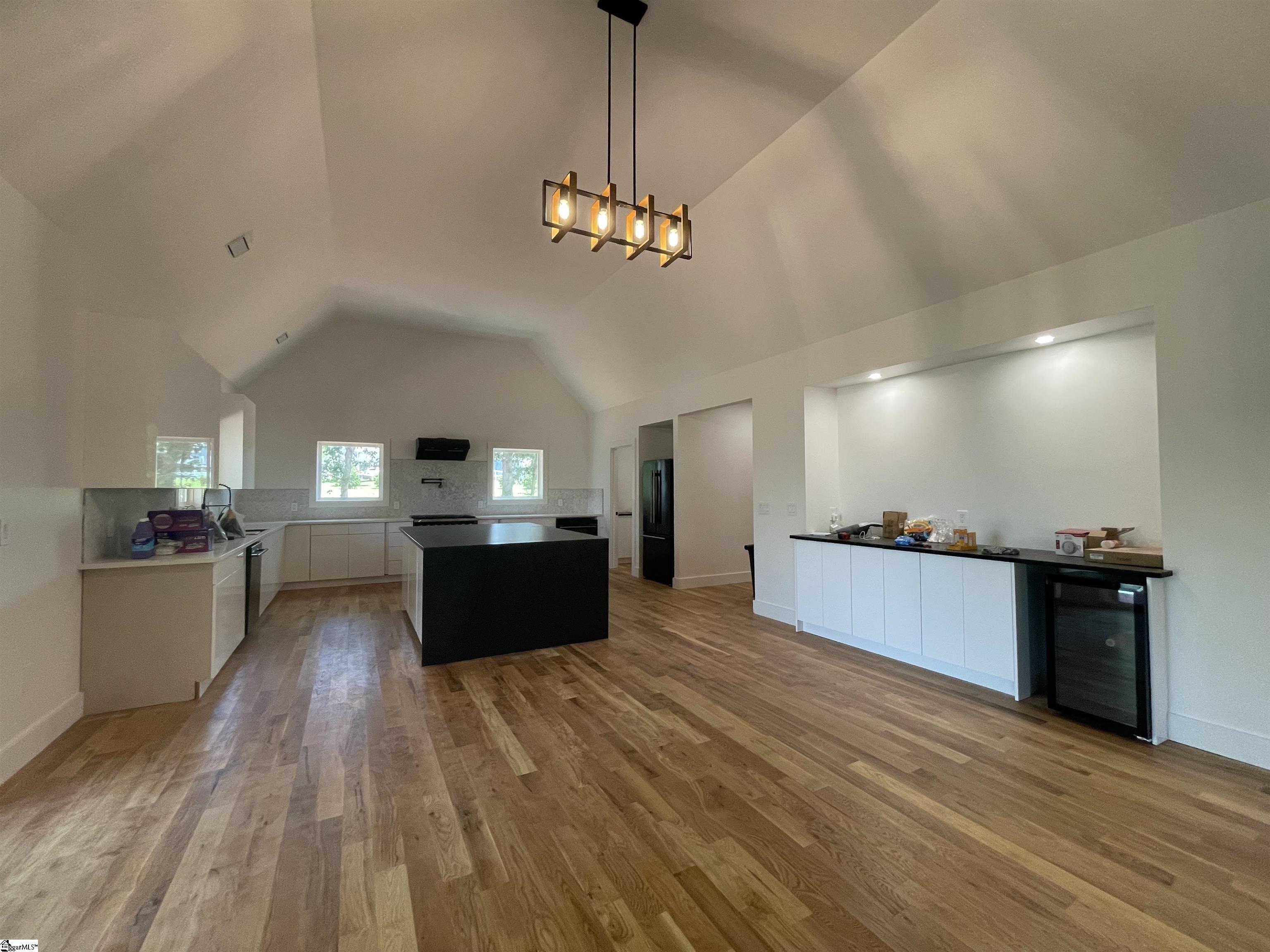 715 Tenerriffe Court Property Photo 18