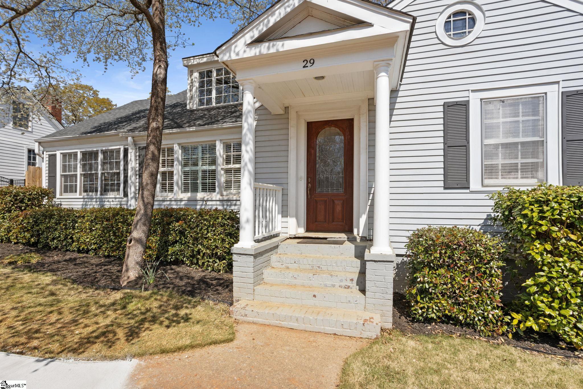 29 Club Drive Property Photo 2