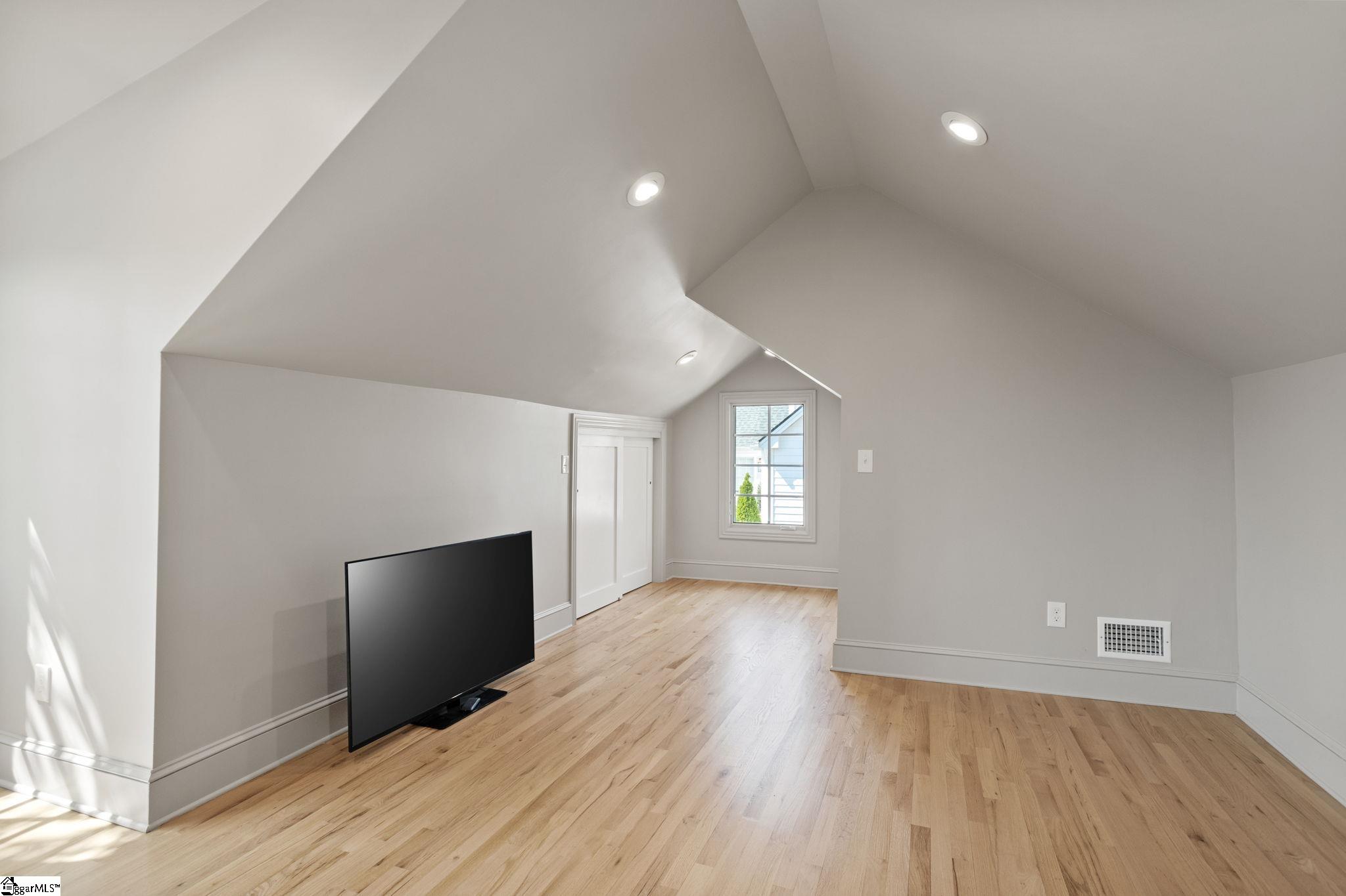 29 Club Drive Property Photo 18