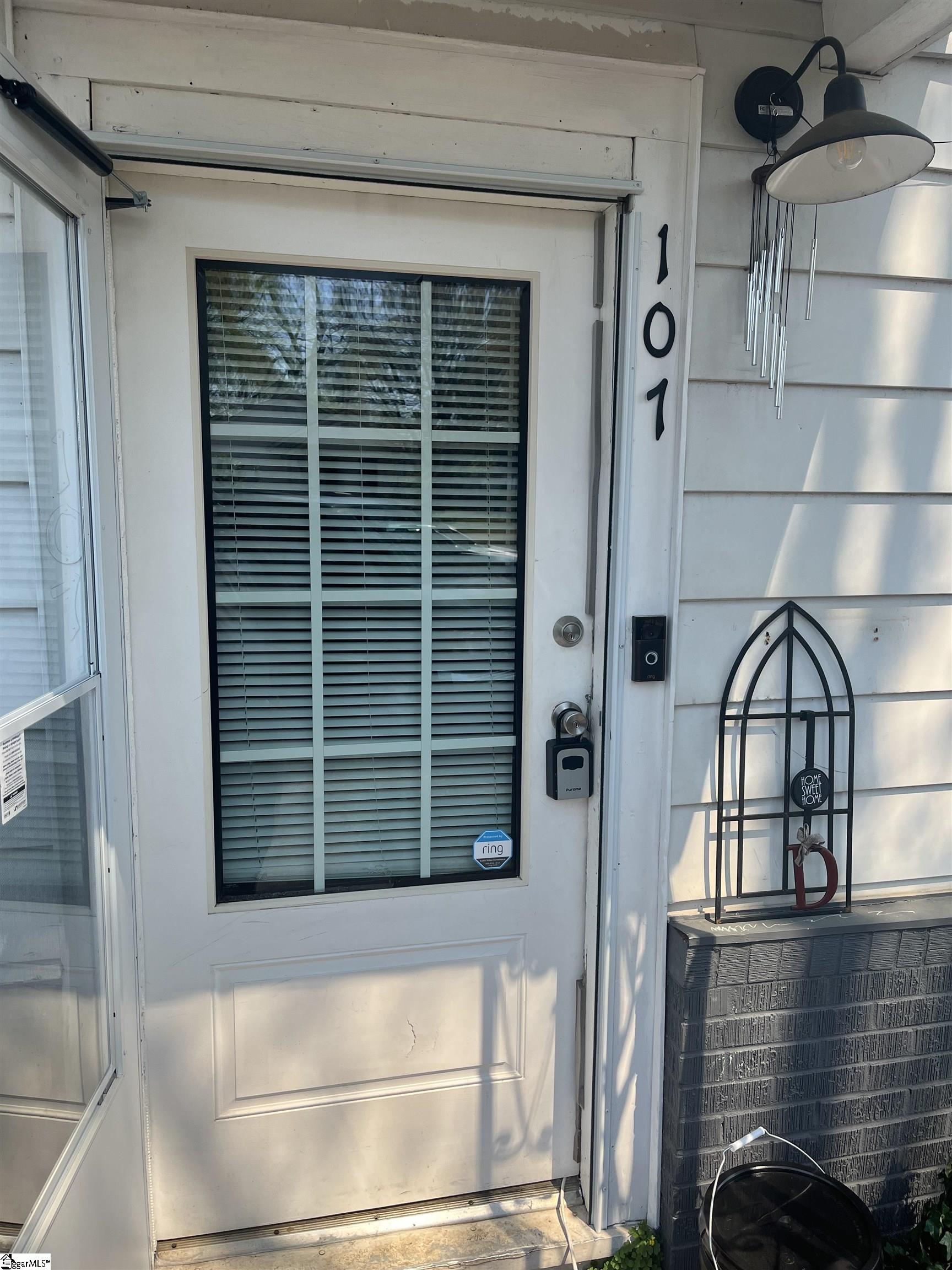 107 Somerset Street Property Photo 2