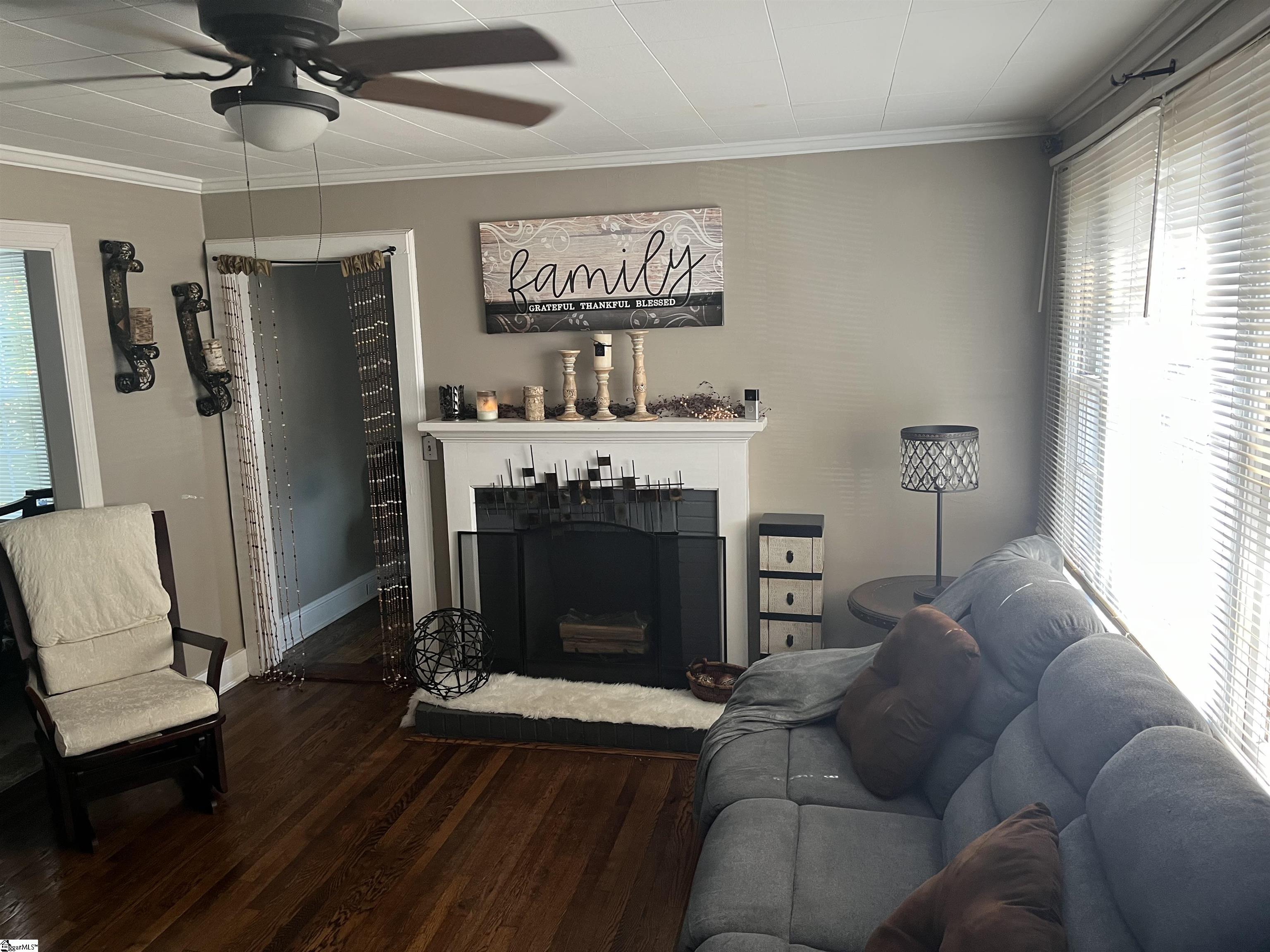 107 Somerset Street Property Photo 4