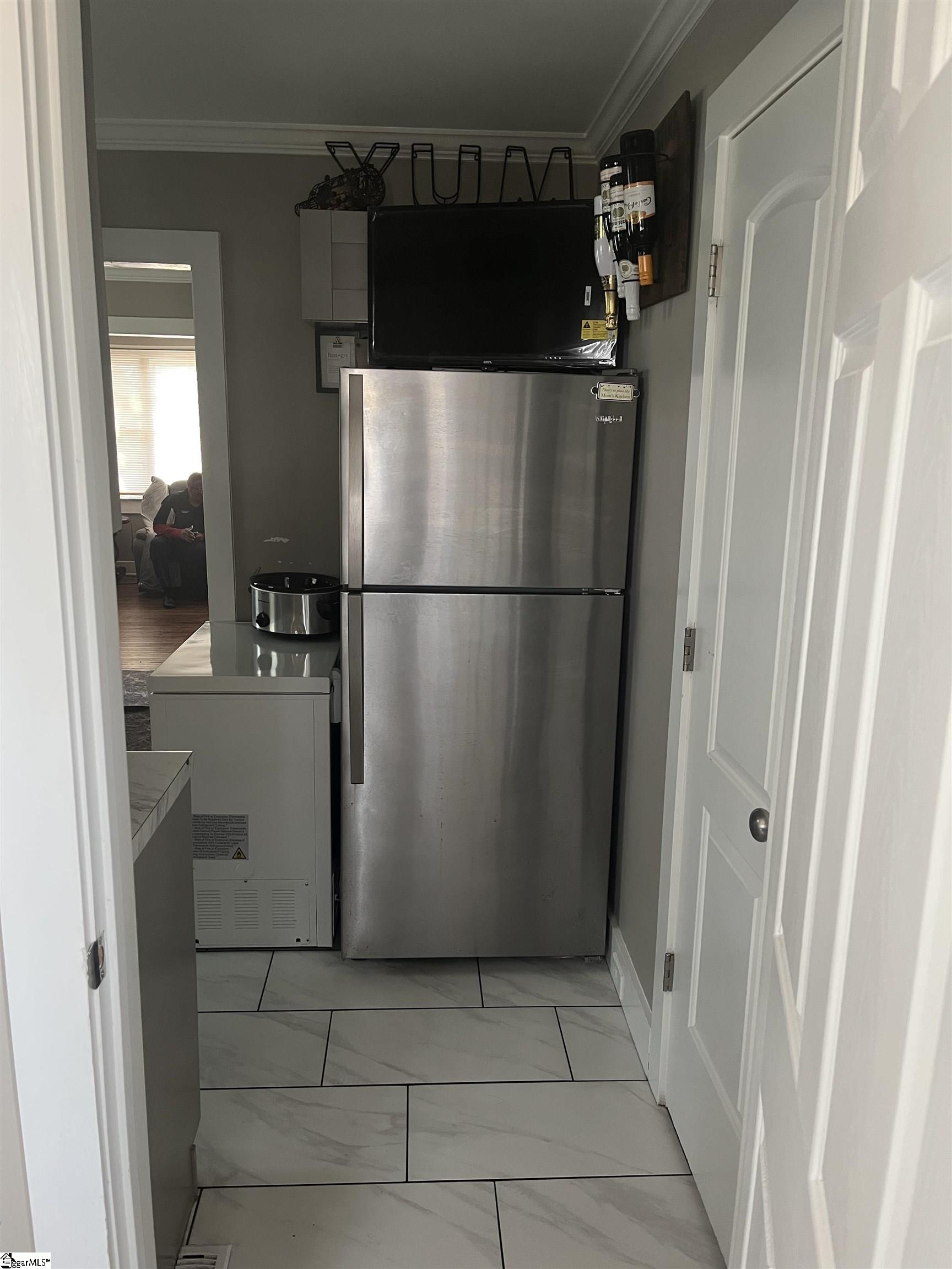 107 Somerset Street Property Photo 17