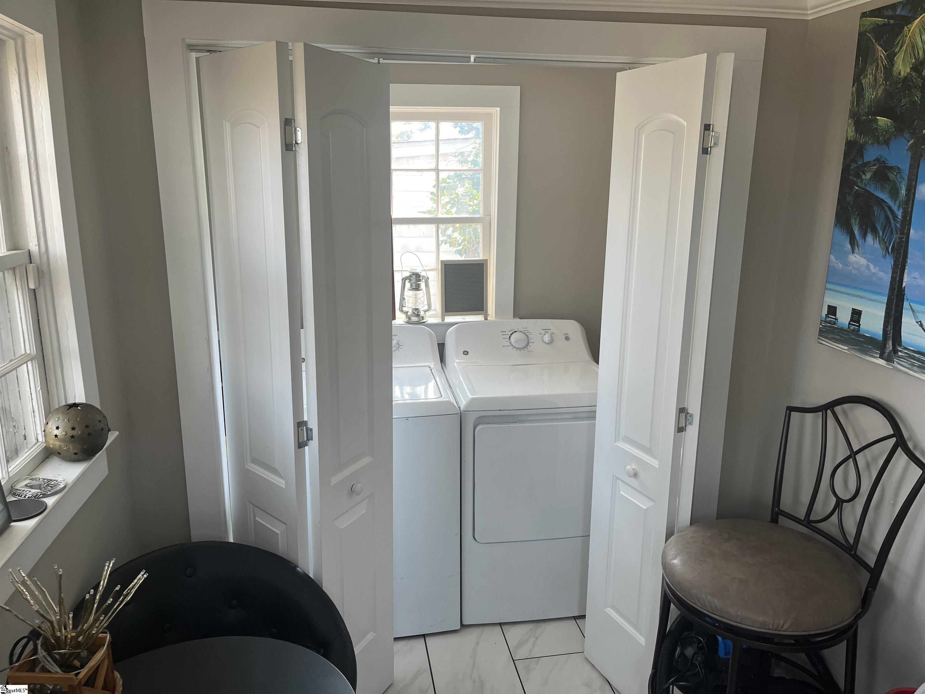 107 Somerset Street Property Photo 22