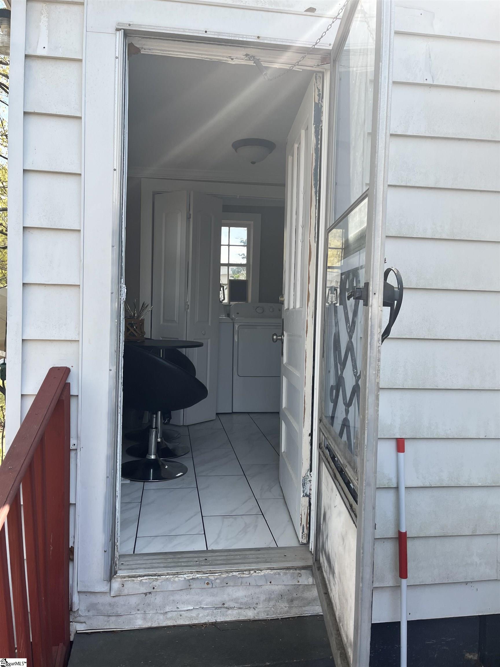 107 Somerset Street Property Photo 23