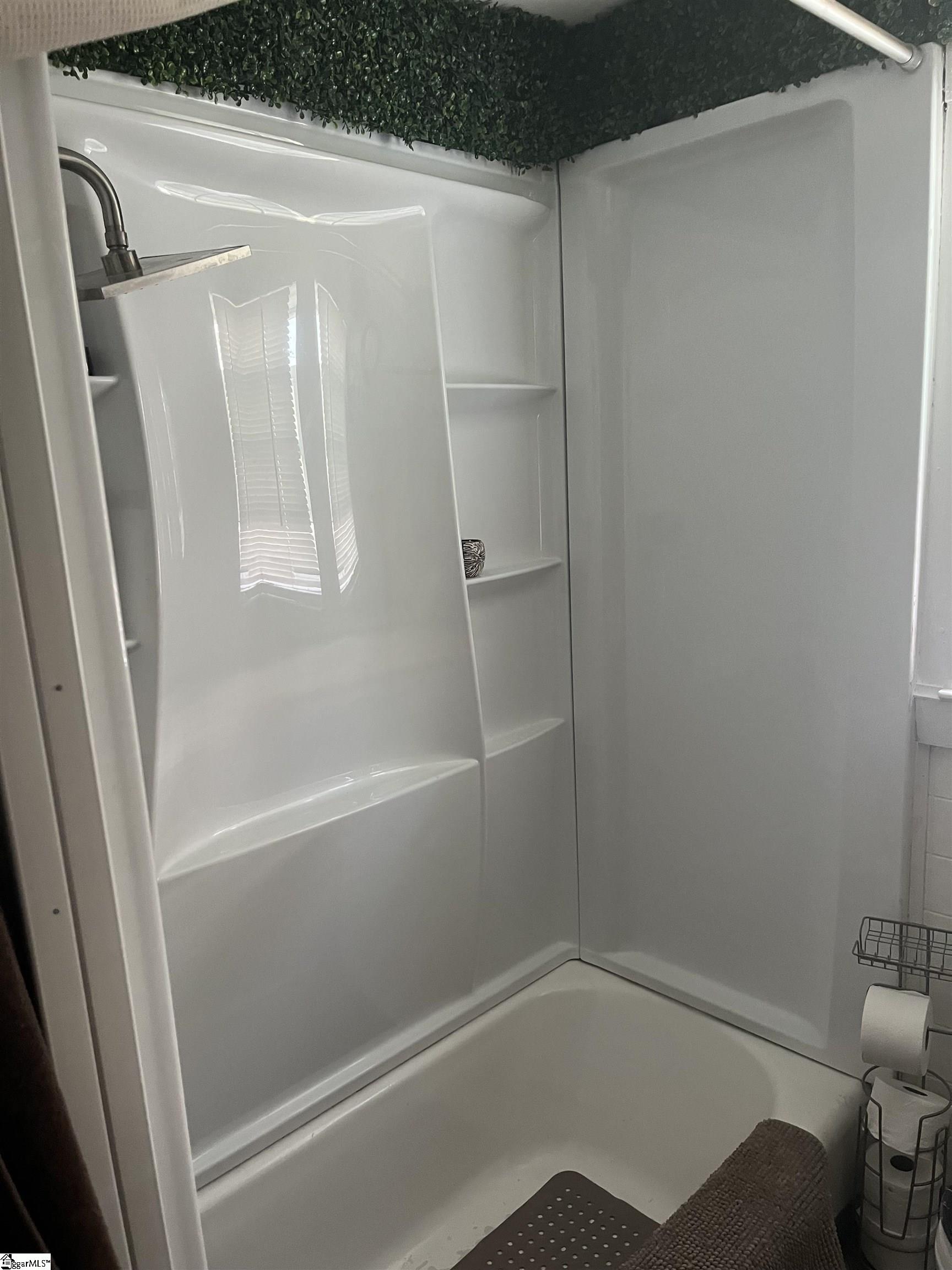 107 Somerset Street Property Photo 27