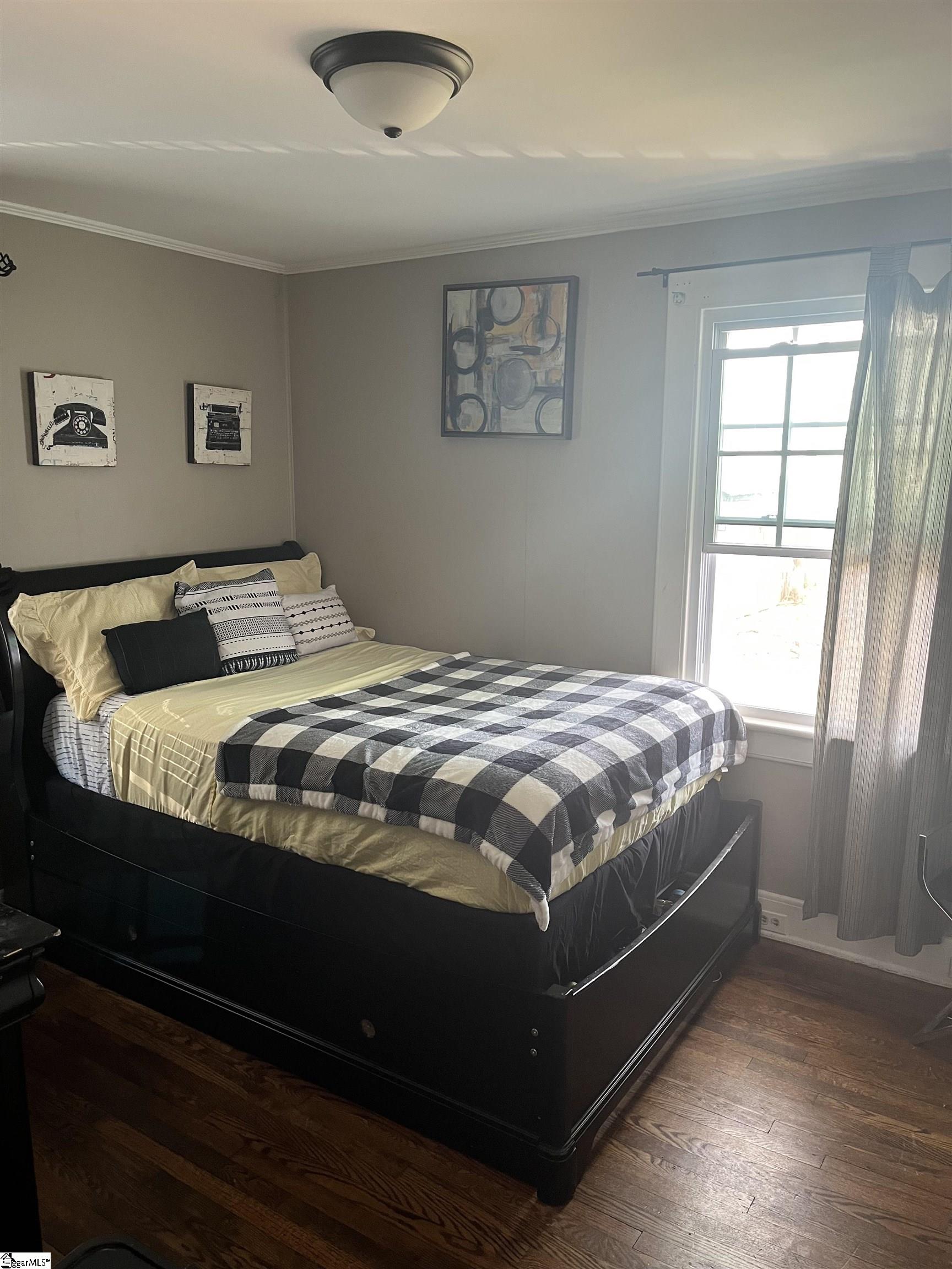 107 Somerset Street Property Photo 34