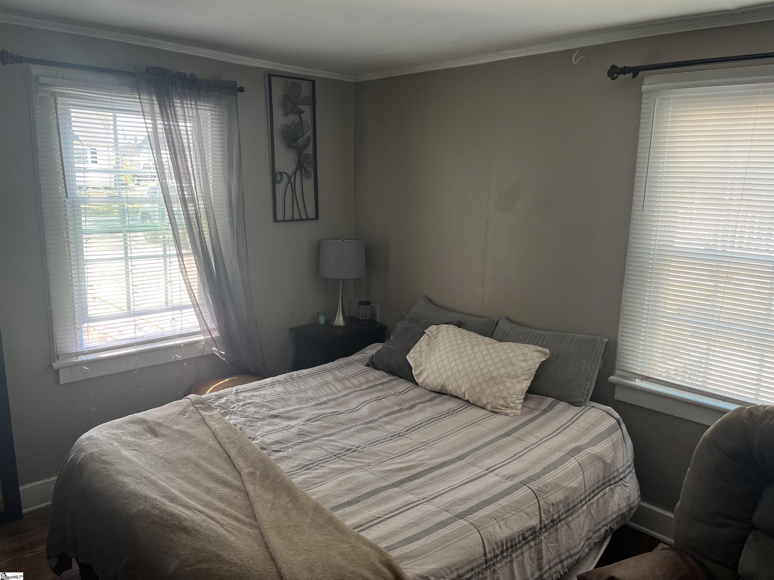 107 Somerset Street Property Photo 40