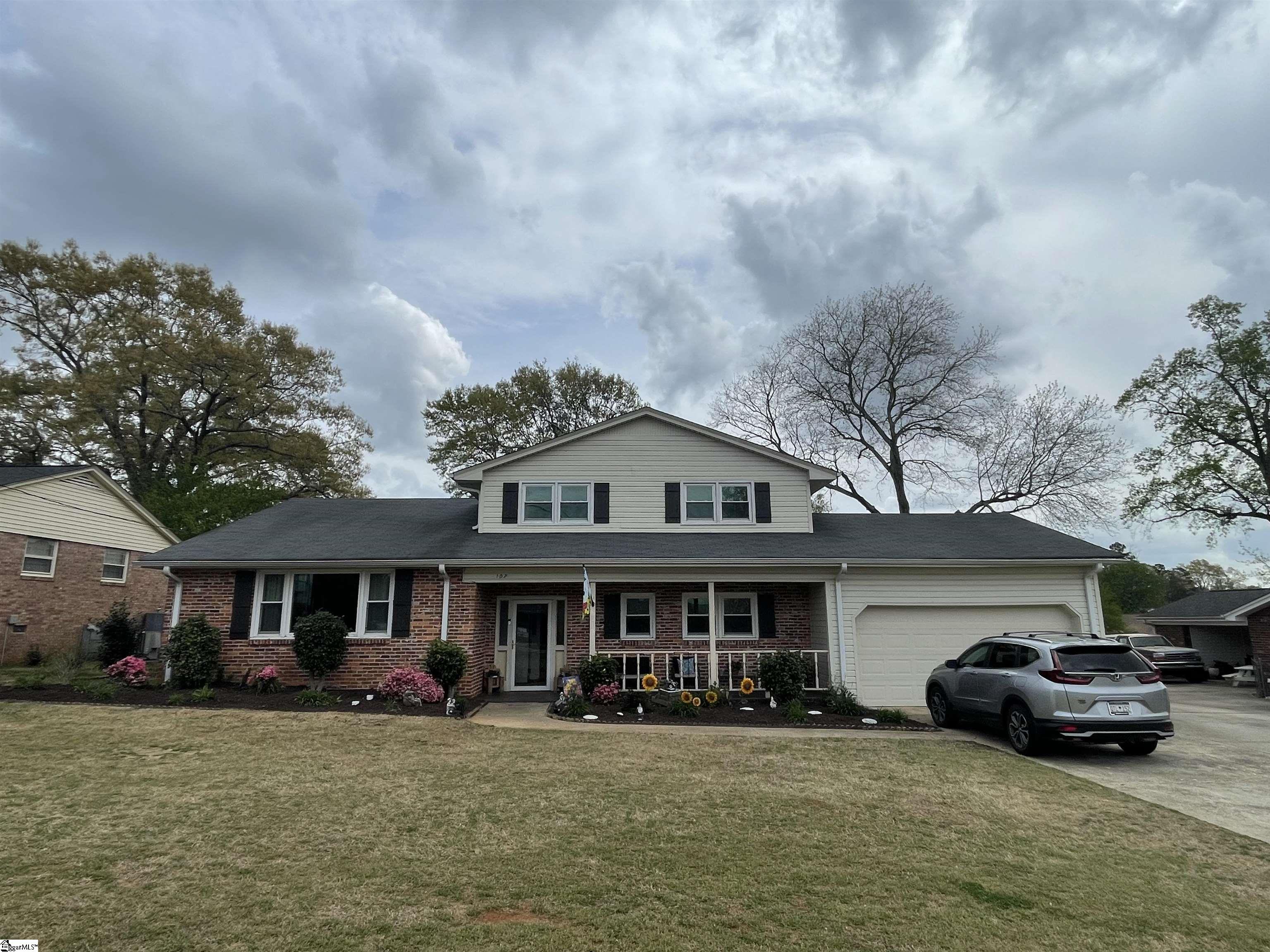 107 Pinehurst Drive Property Photo