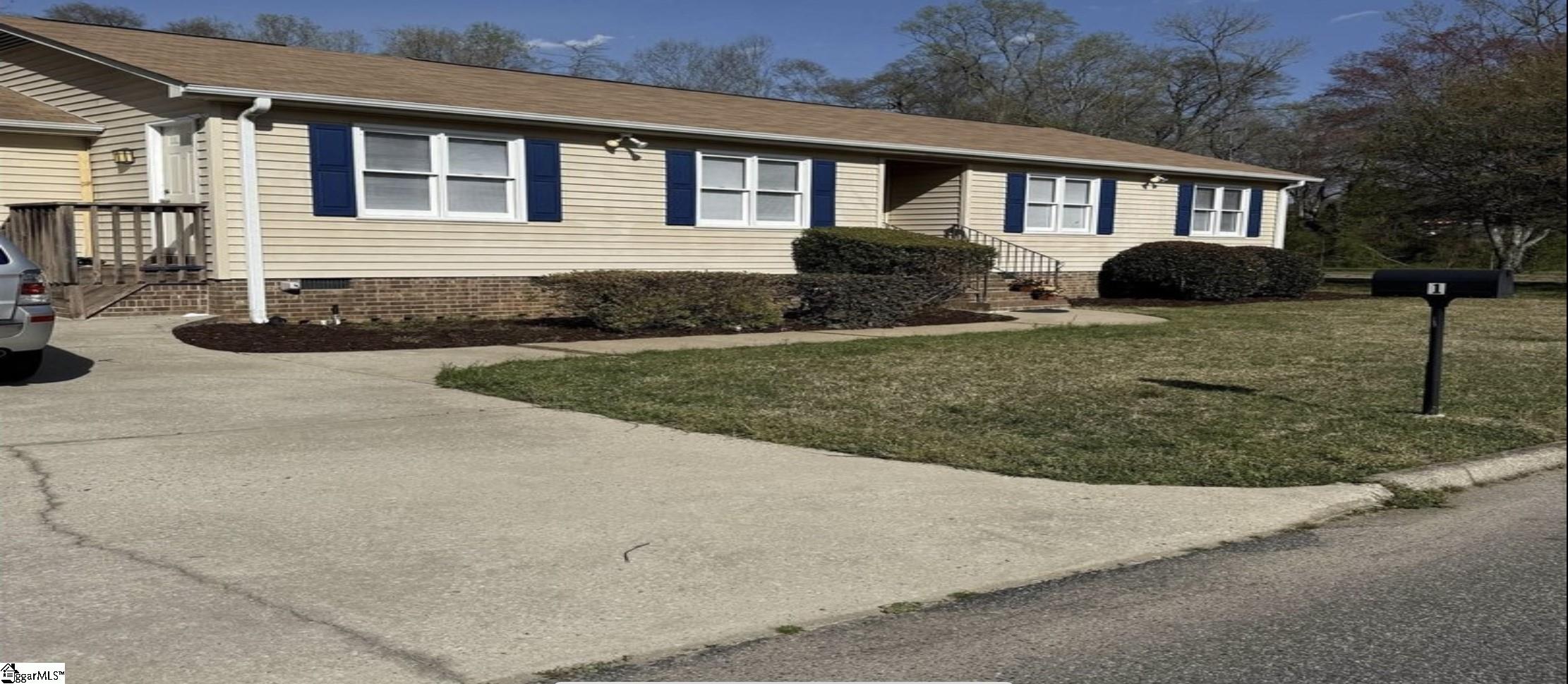 1 Gunstown Circle Property Photo