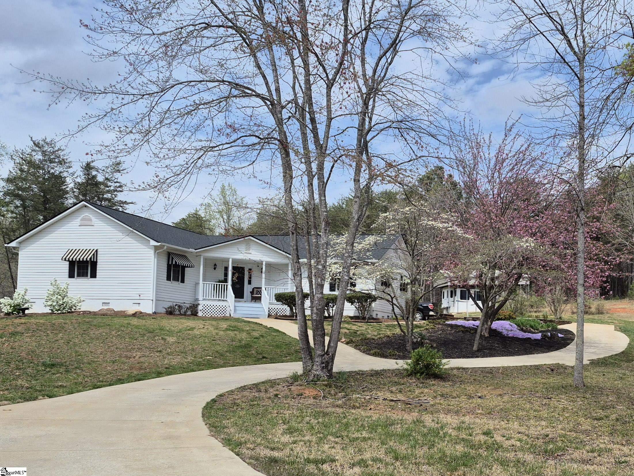 620 Oak Grove Road Property Photo