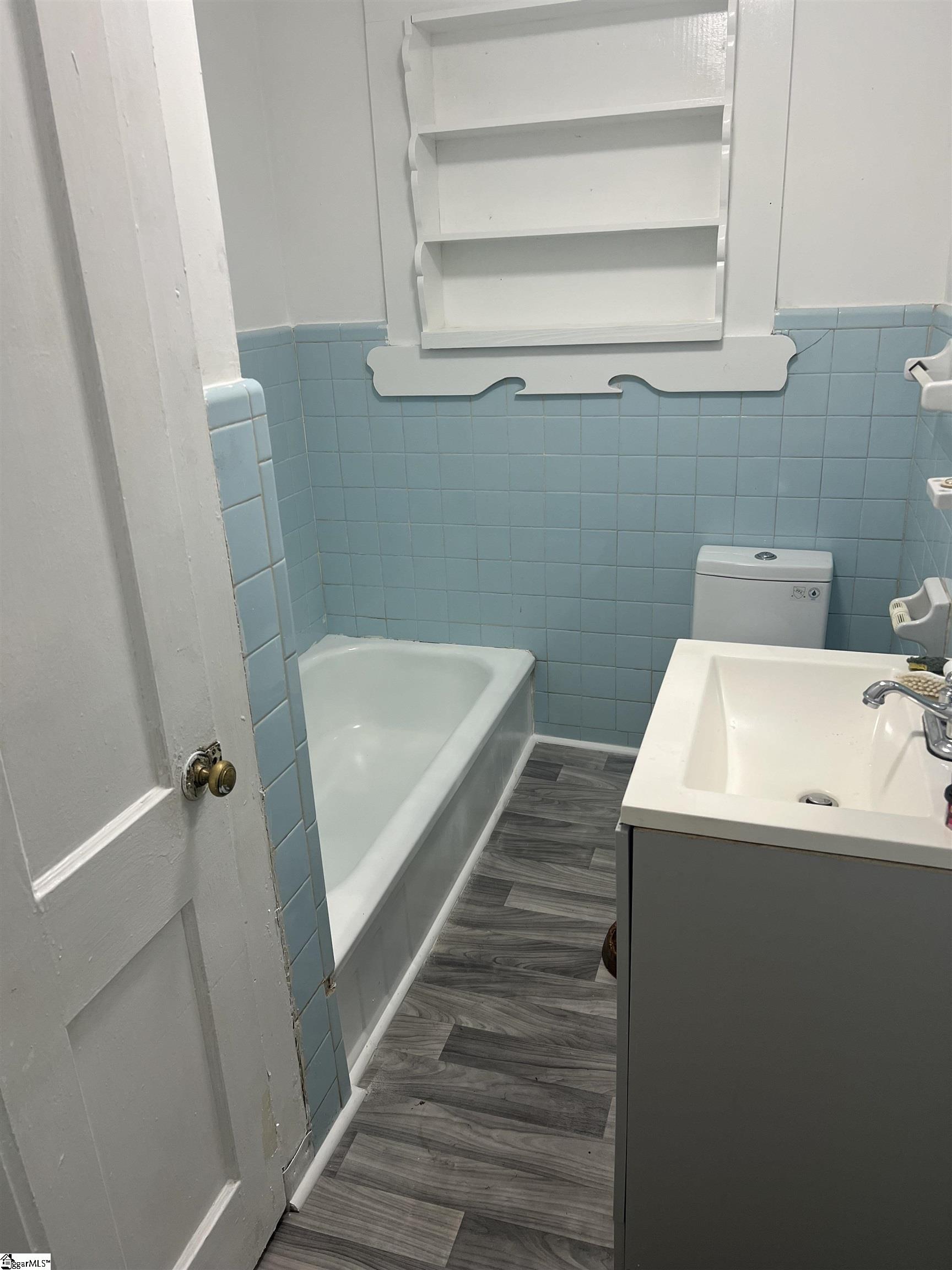 706 White Horse Road Property Photo 7