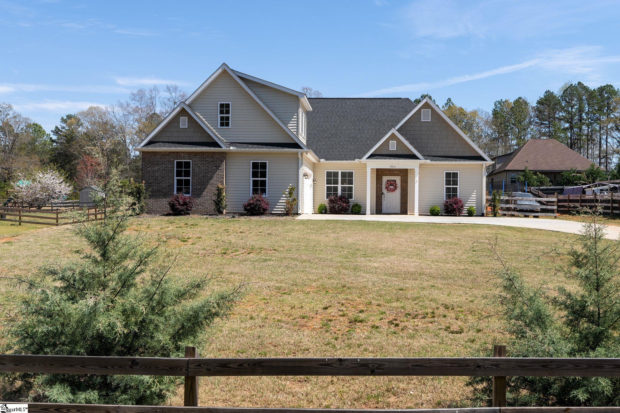 7914 Liberty Highway Property Photo