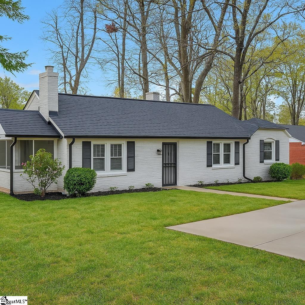 14 Woodmont Lane Property Photo