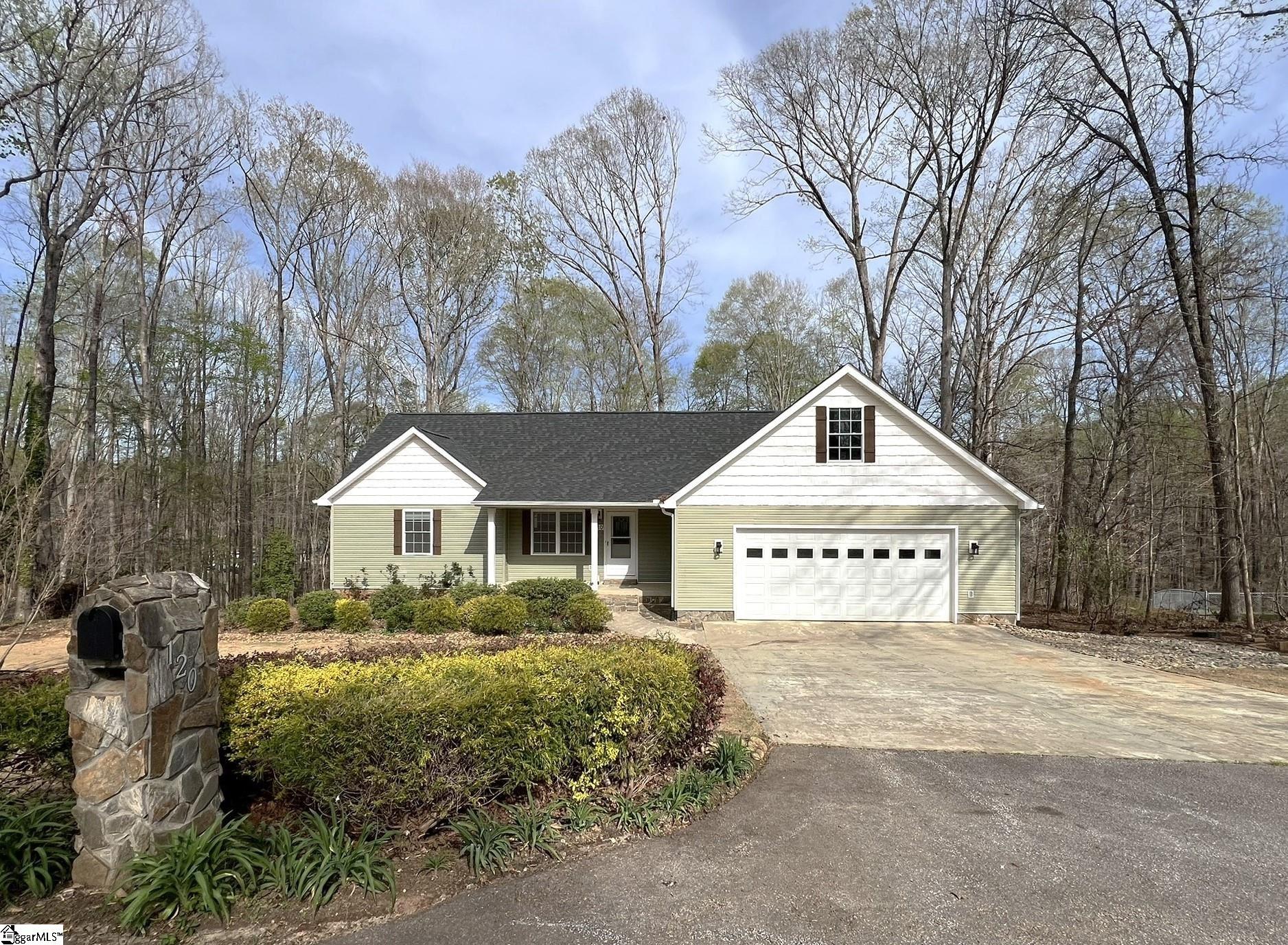 120 Georges Knoll Property Photo