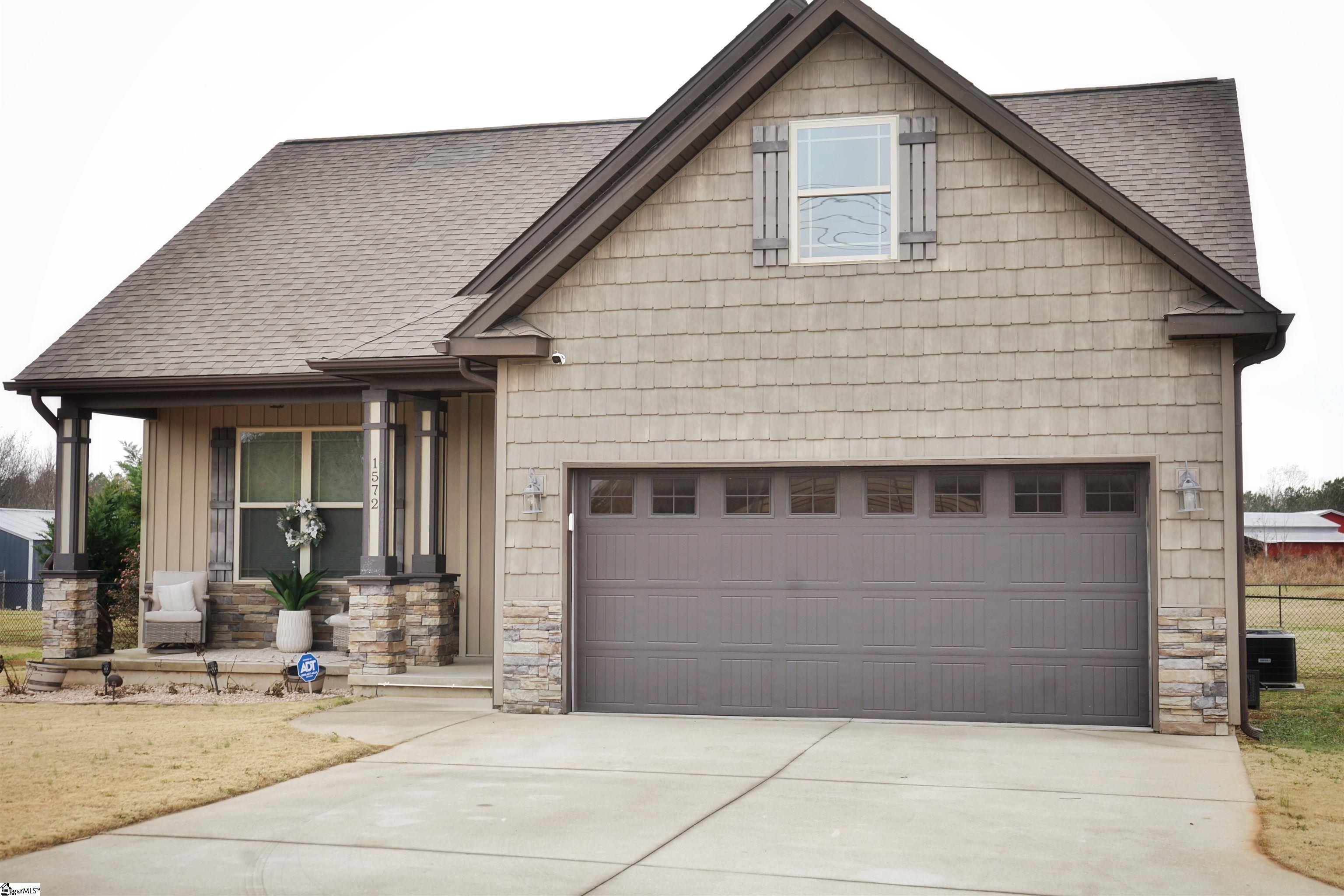 1572 Walnut Grove Road Property Photo