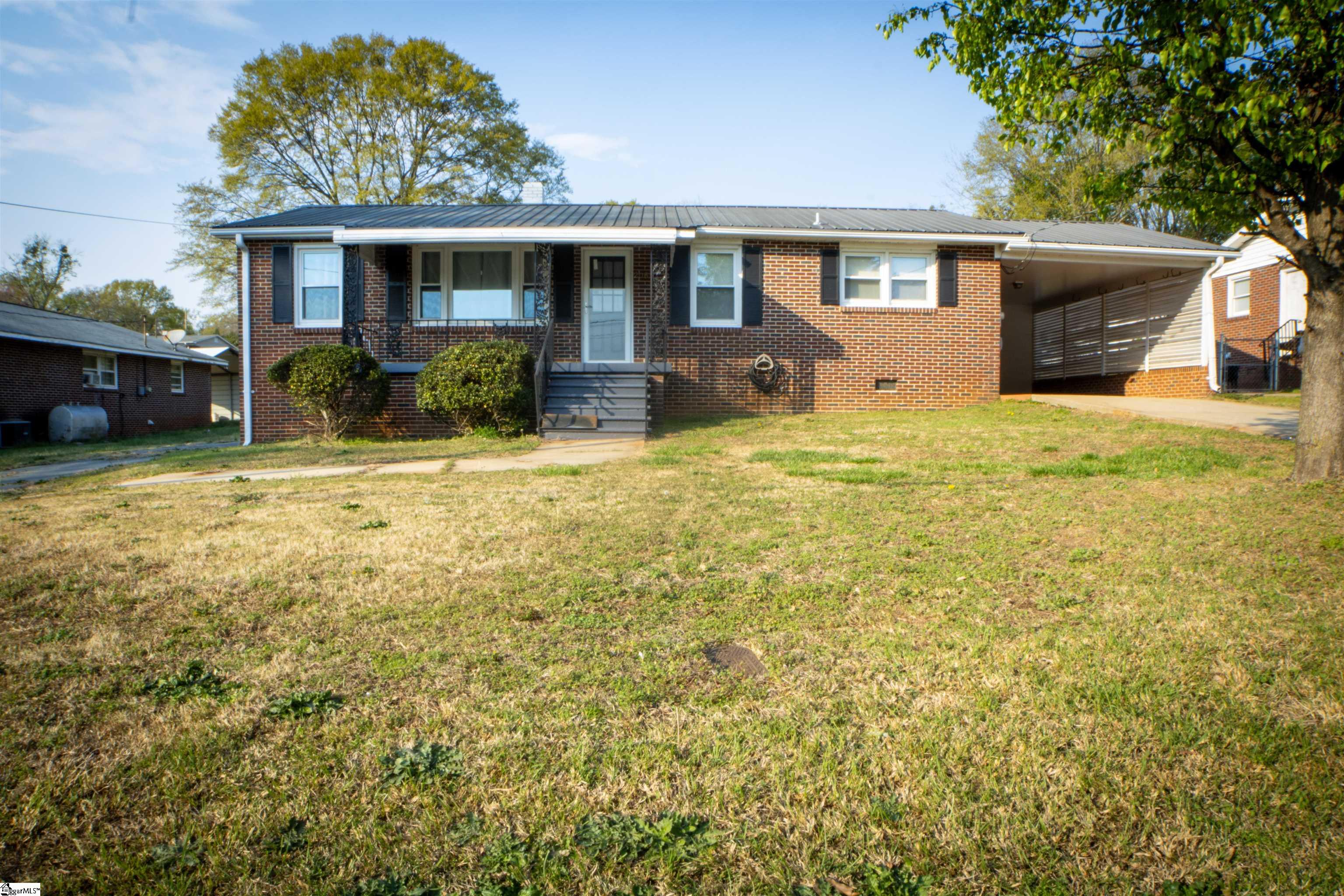 203 Vega Street Property Photo