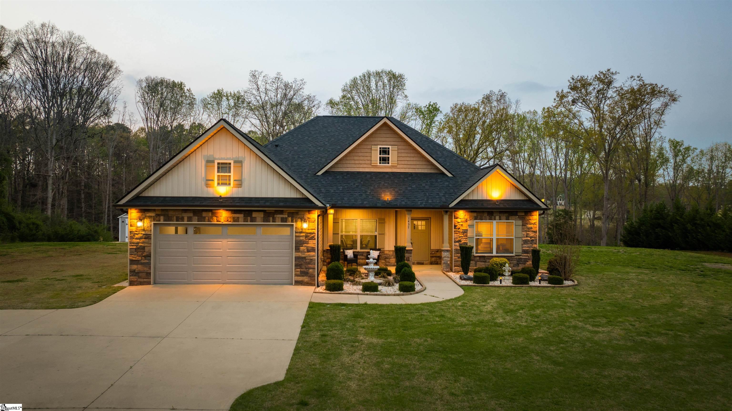 1437 Casey Creek Road Property Photo