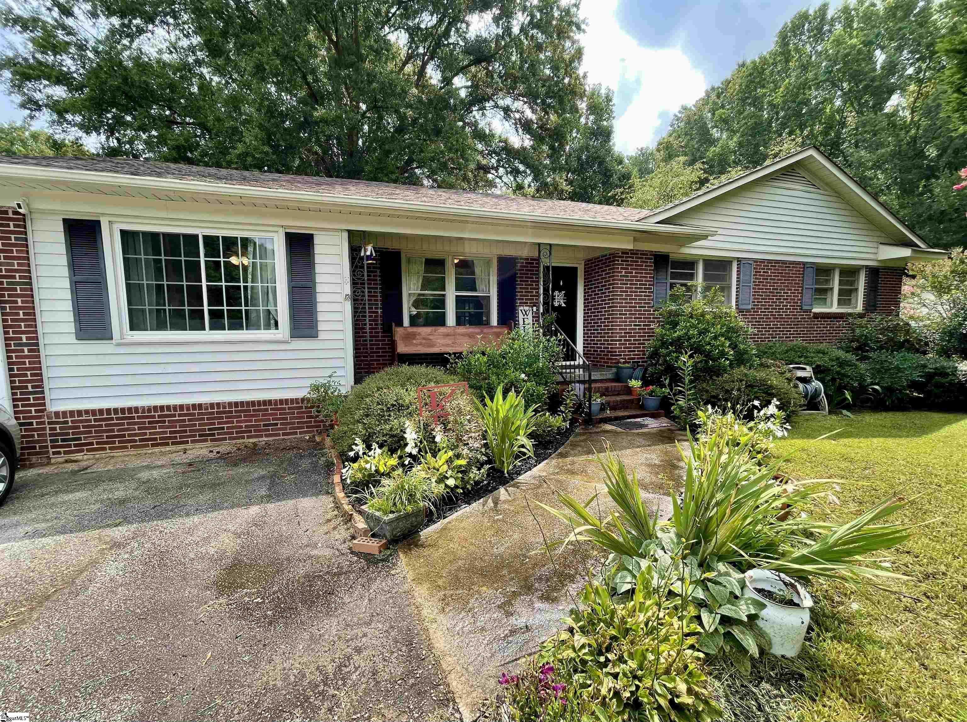 121 Fair Drive Property Photo