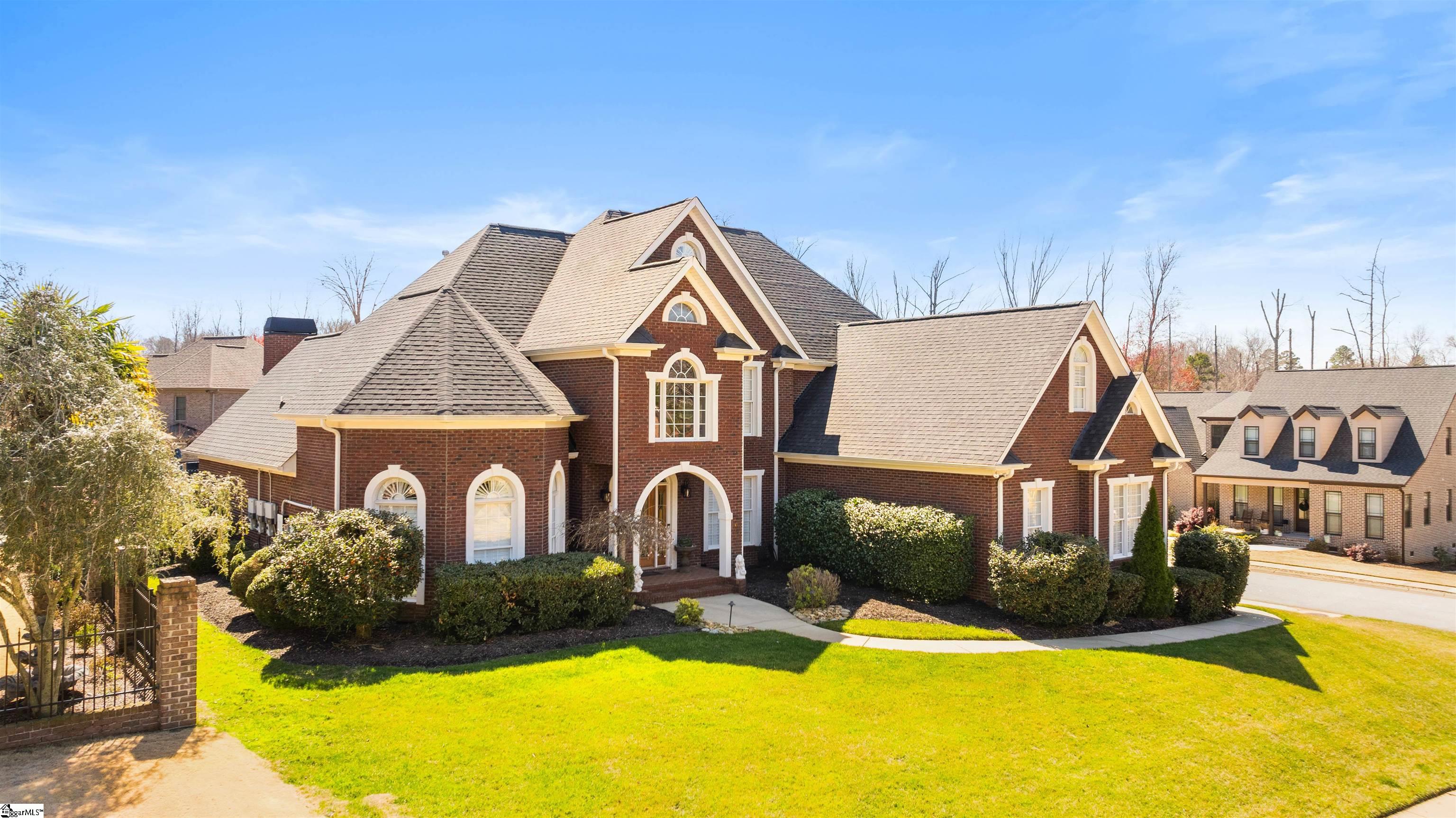 100 Breeds Hill Way Property Photo