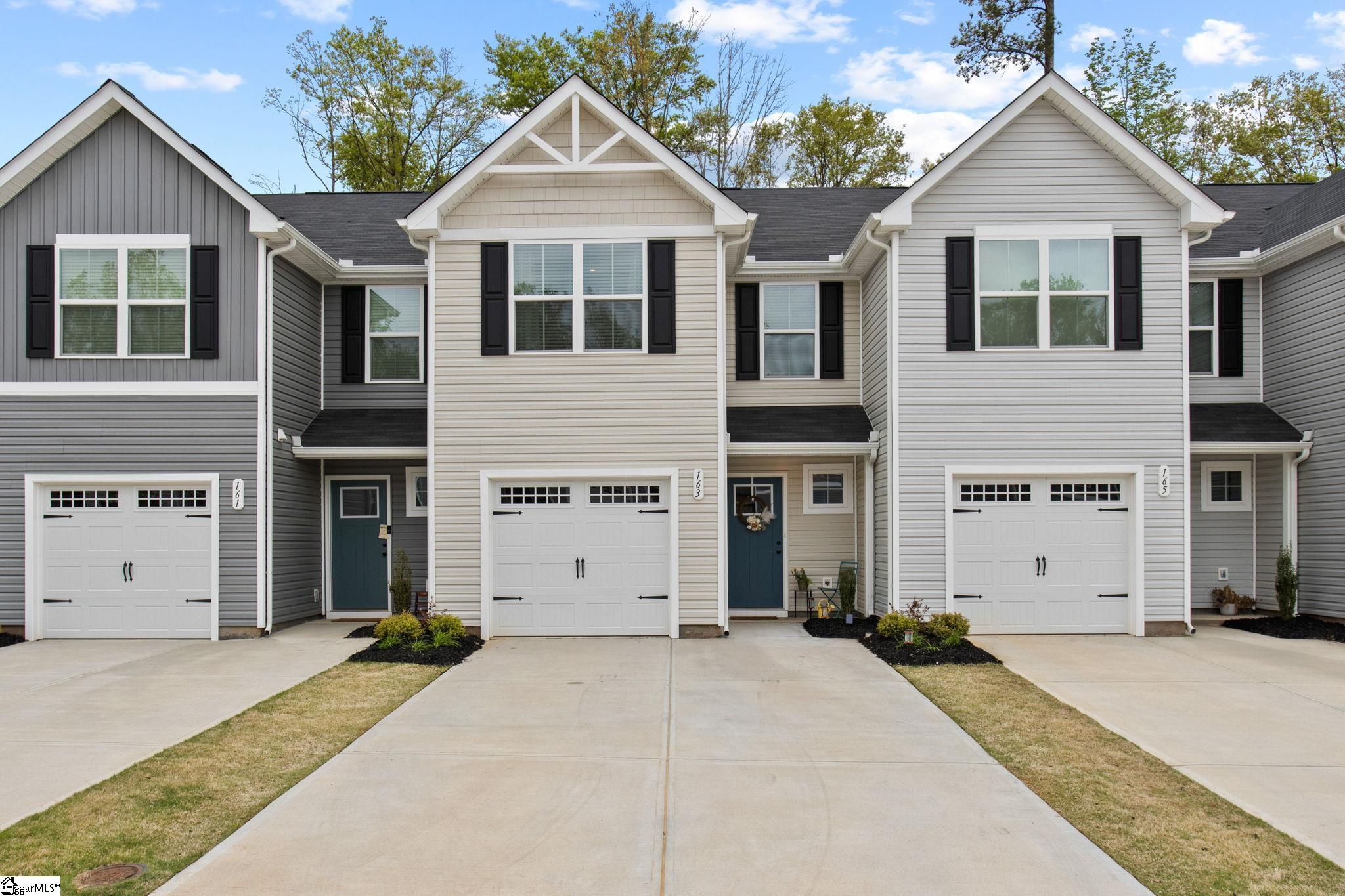 Arden Woods Townhomes Real Estate Listings Main Image