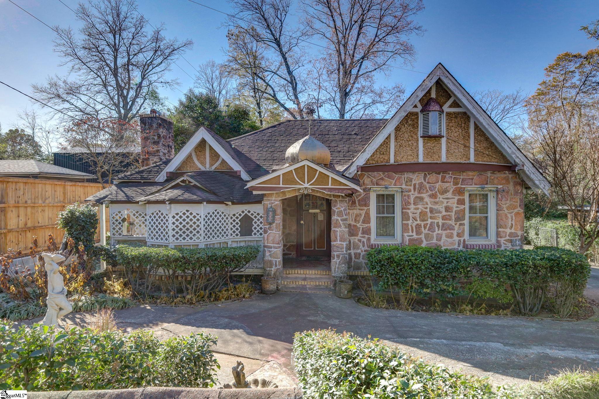 827 N Franklin Road Property Photo