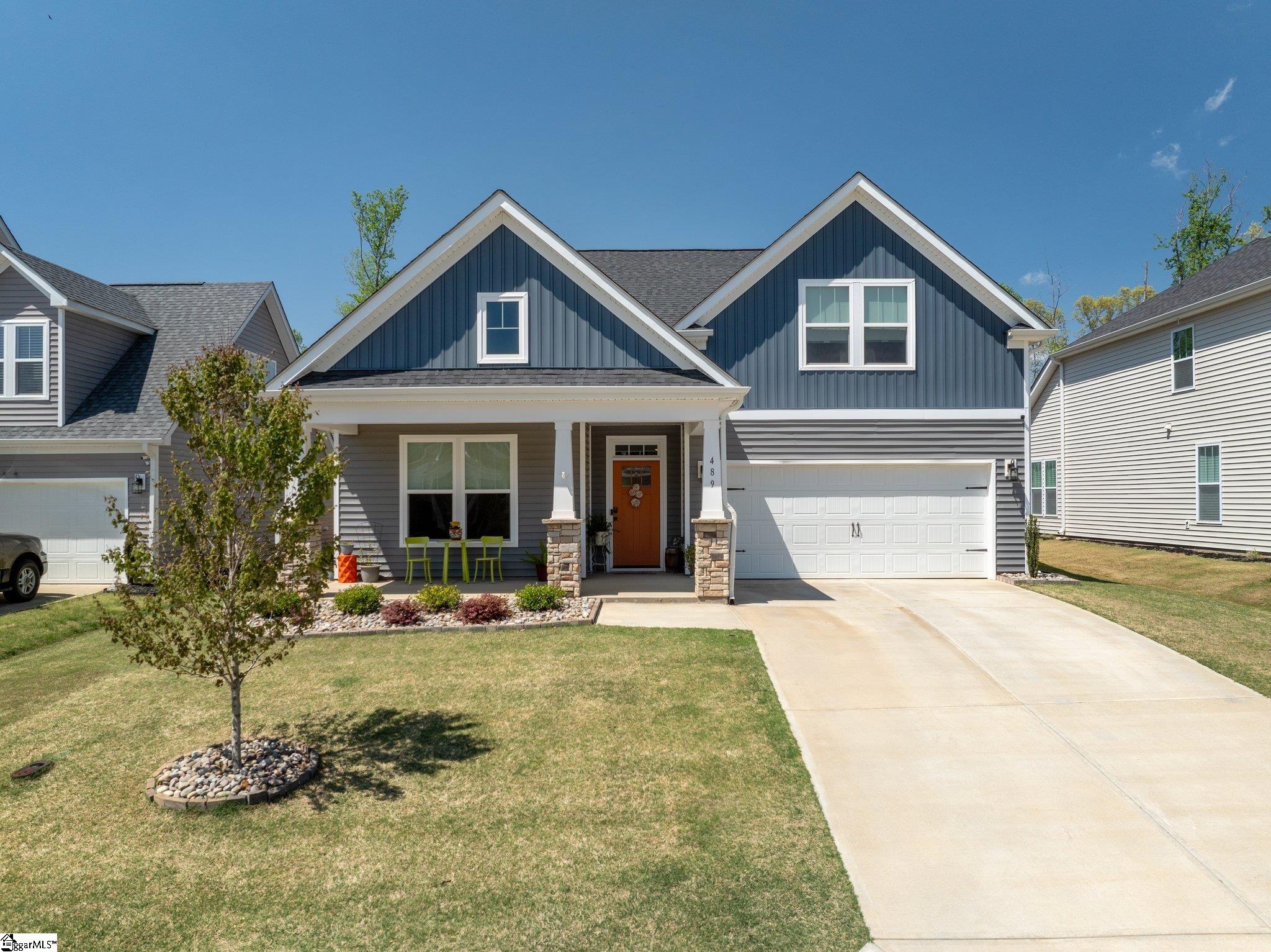 489 Fenwick Drive Property Photo