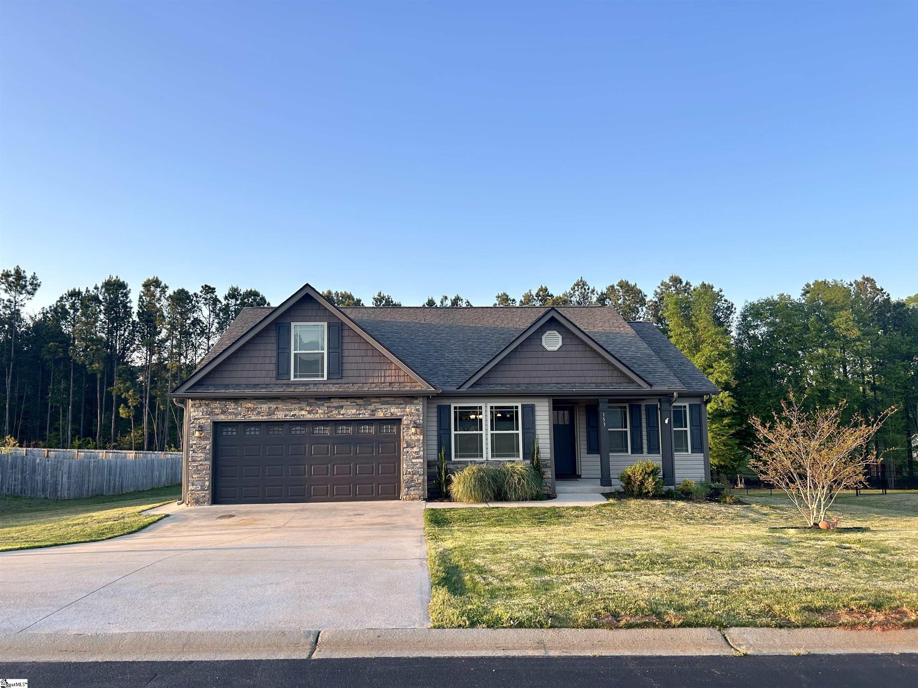 153 Fruitridge Trail Property Photo
