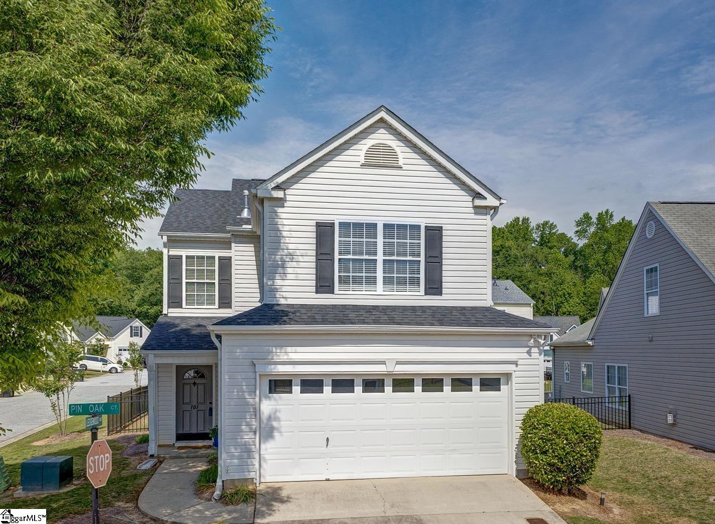 101 Pin Oak Court Property Photo