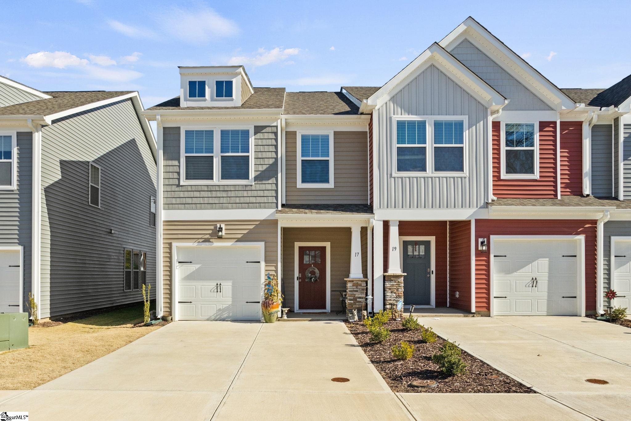 17 Starlake Road Property Photo