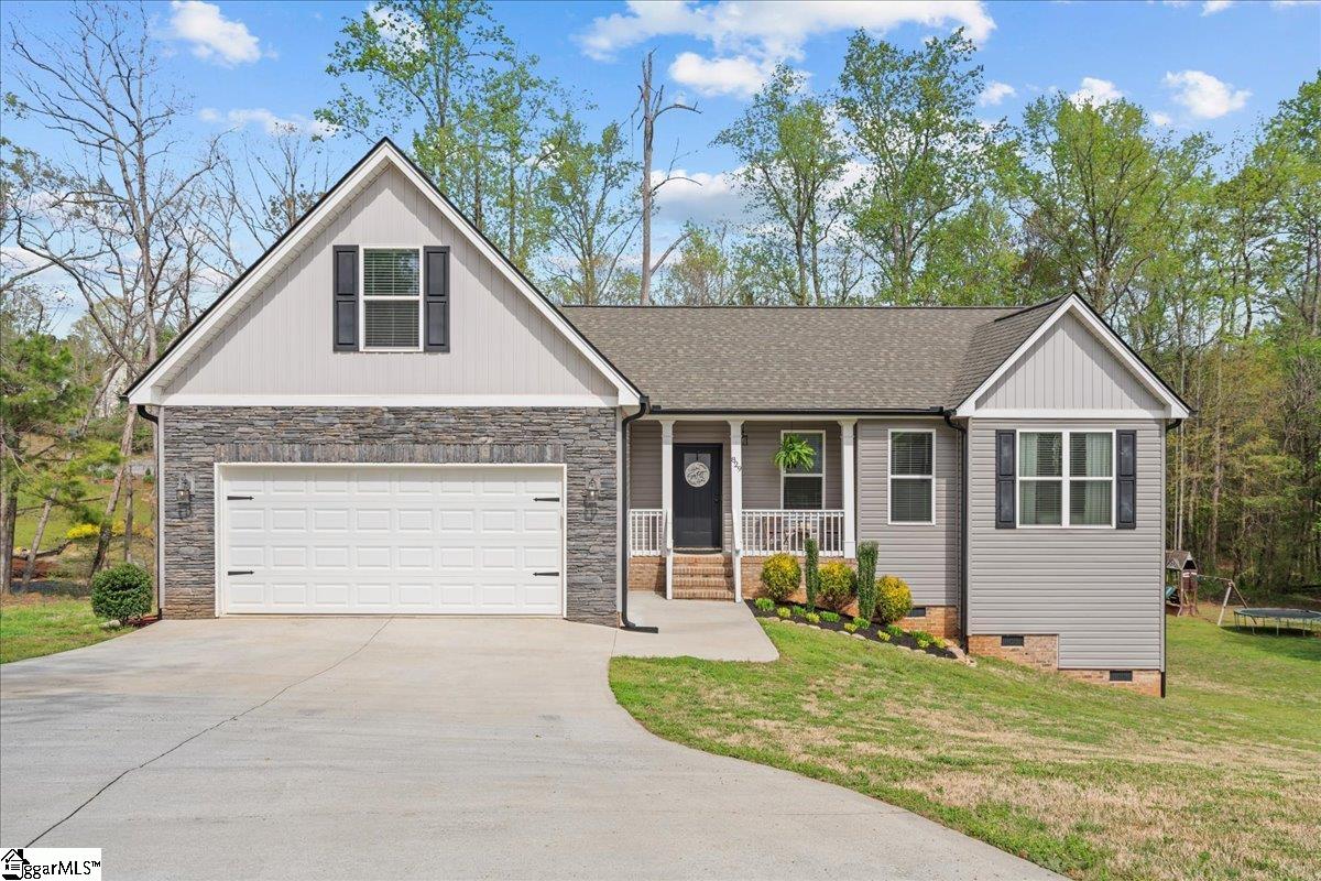829 N Alderwood Road Property Photo