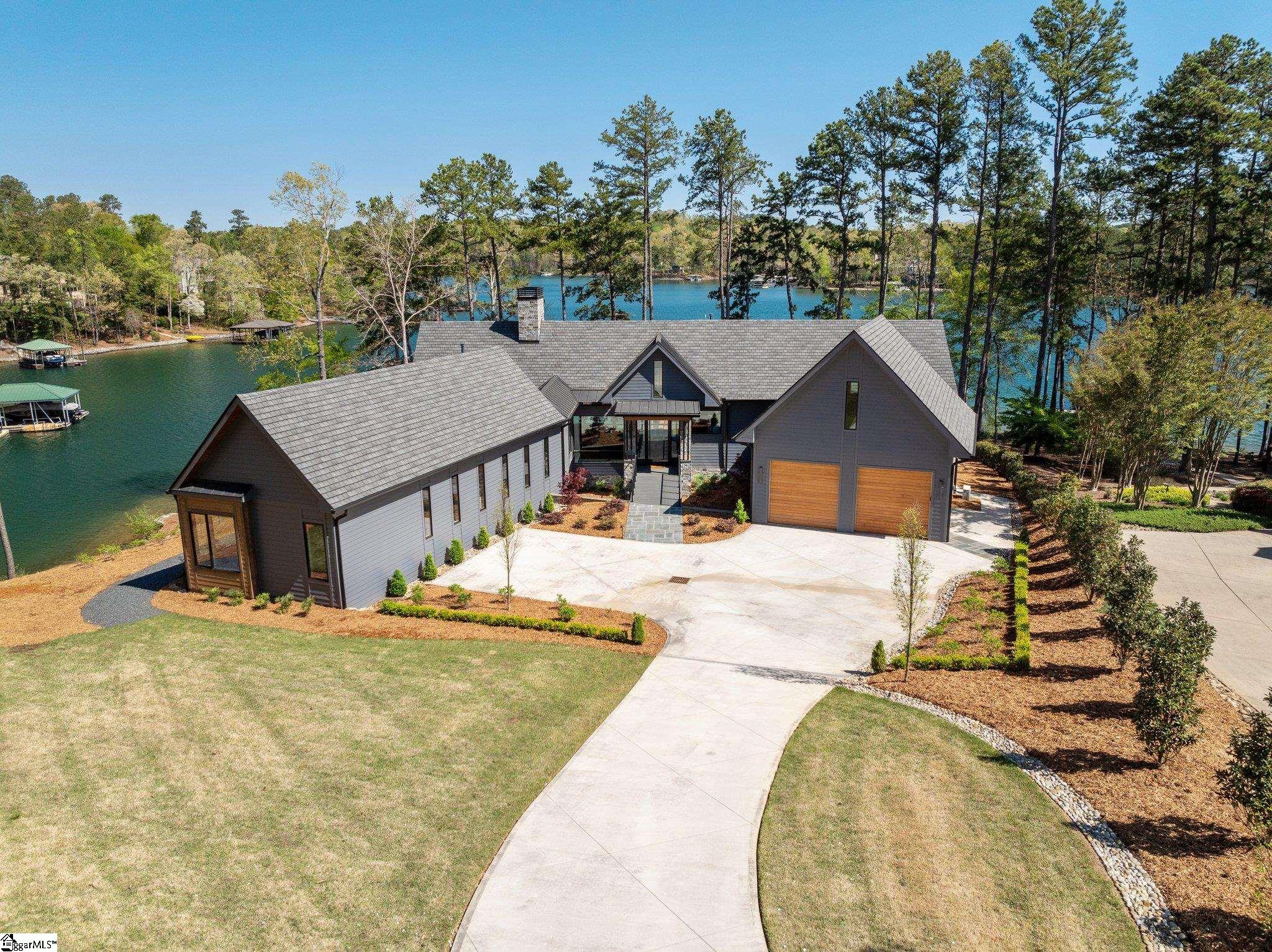 607 Longview Court Property Photo