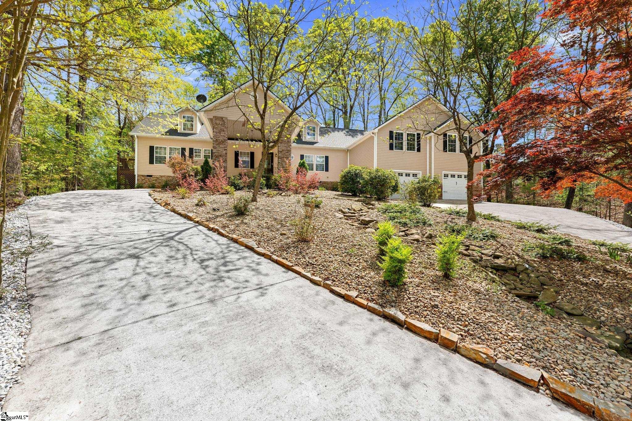 320 Nicklaus Road Property Photo