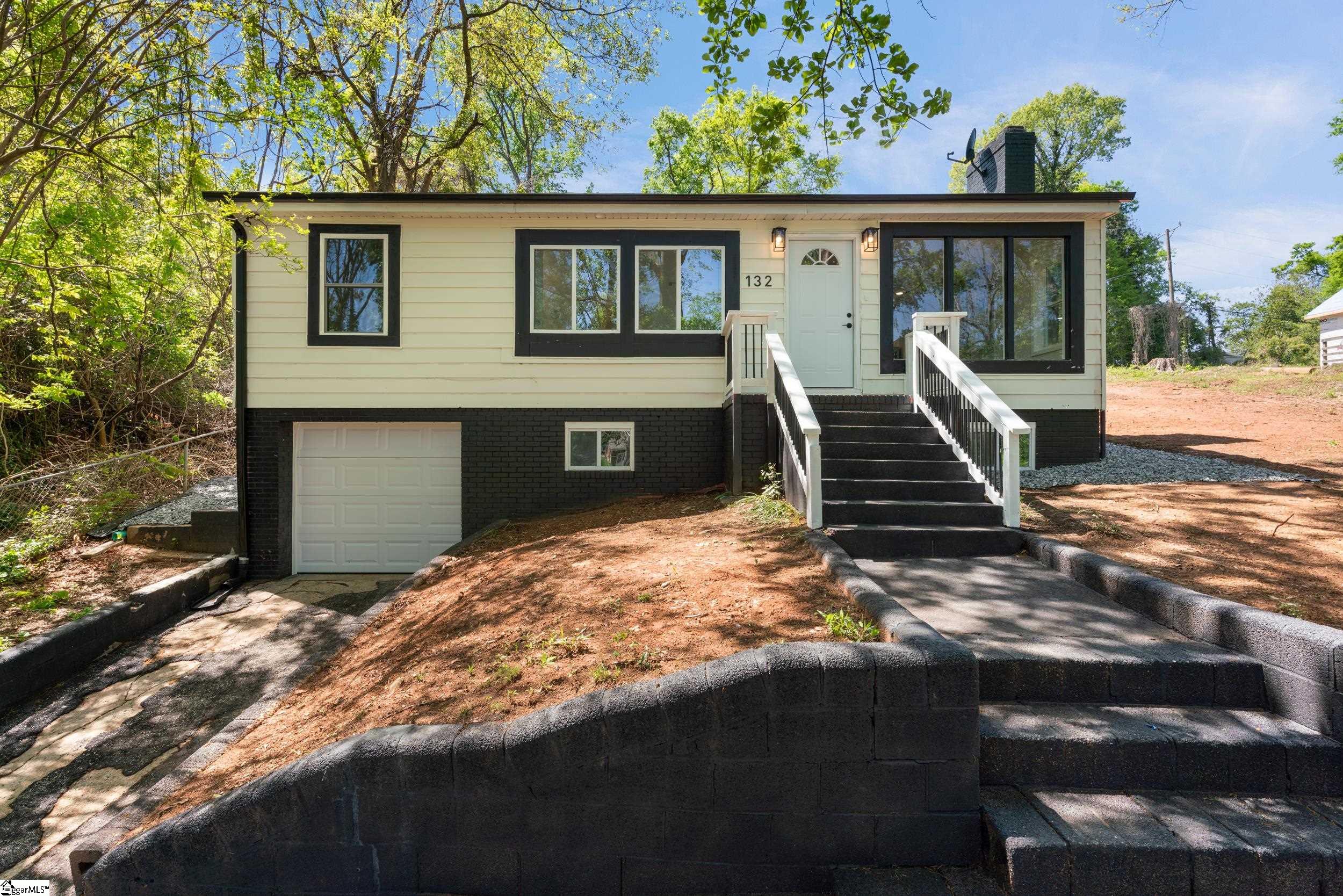 132 Terrace Road Property Photo