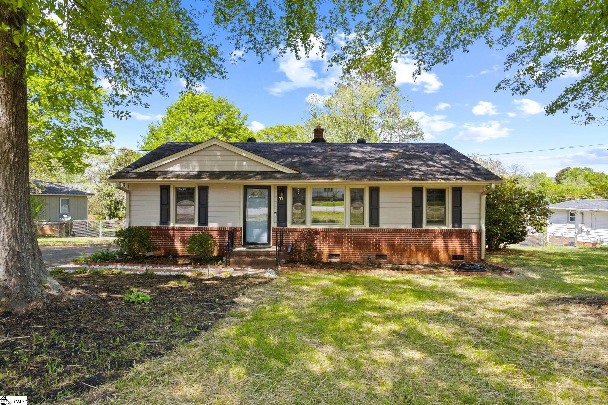11 Derwood Circle Property Photo