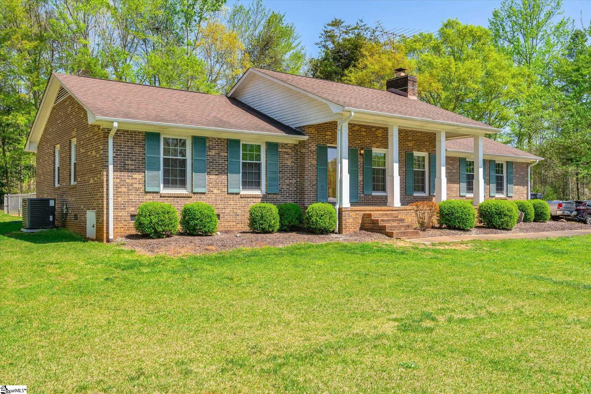 300 Pleasant Retreat Road Property Photo