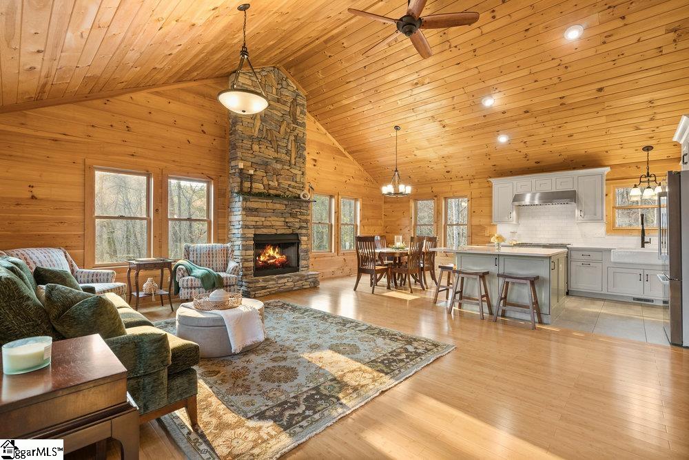 502 Caledonia Loop Property Photo 8