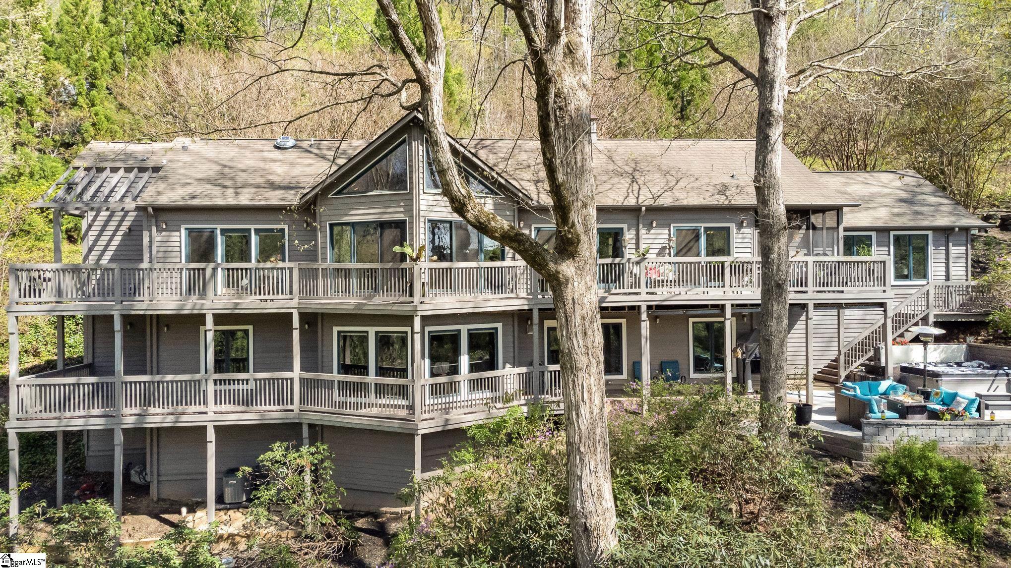 119 Foxboro Road Property Photo