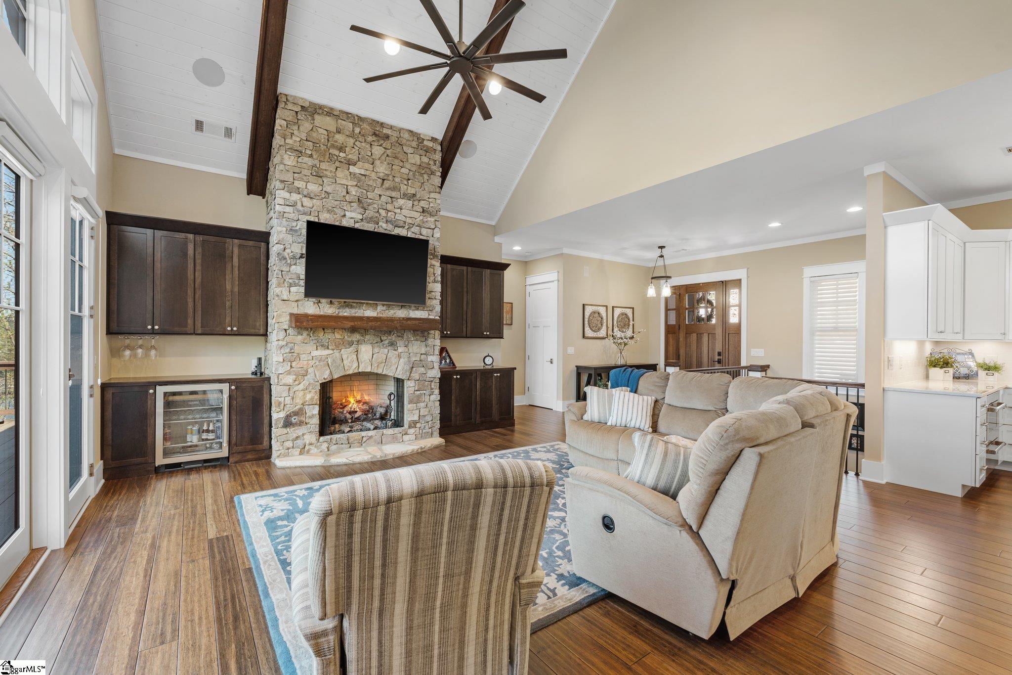 1553919 Property Photo 7