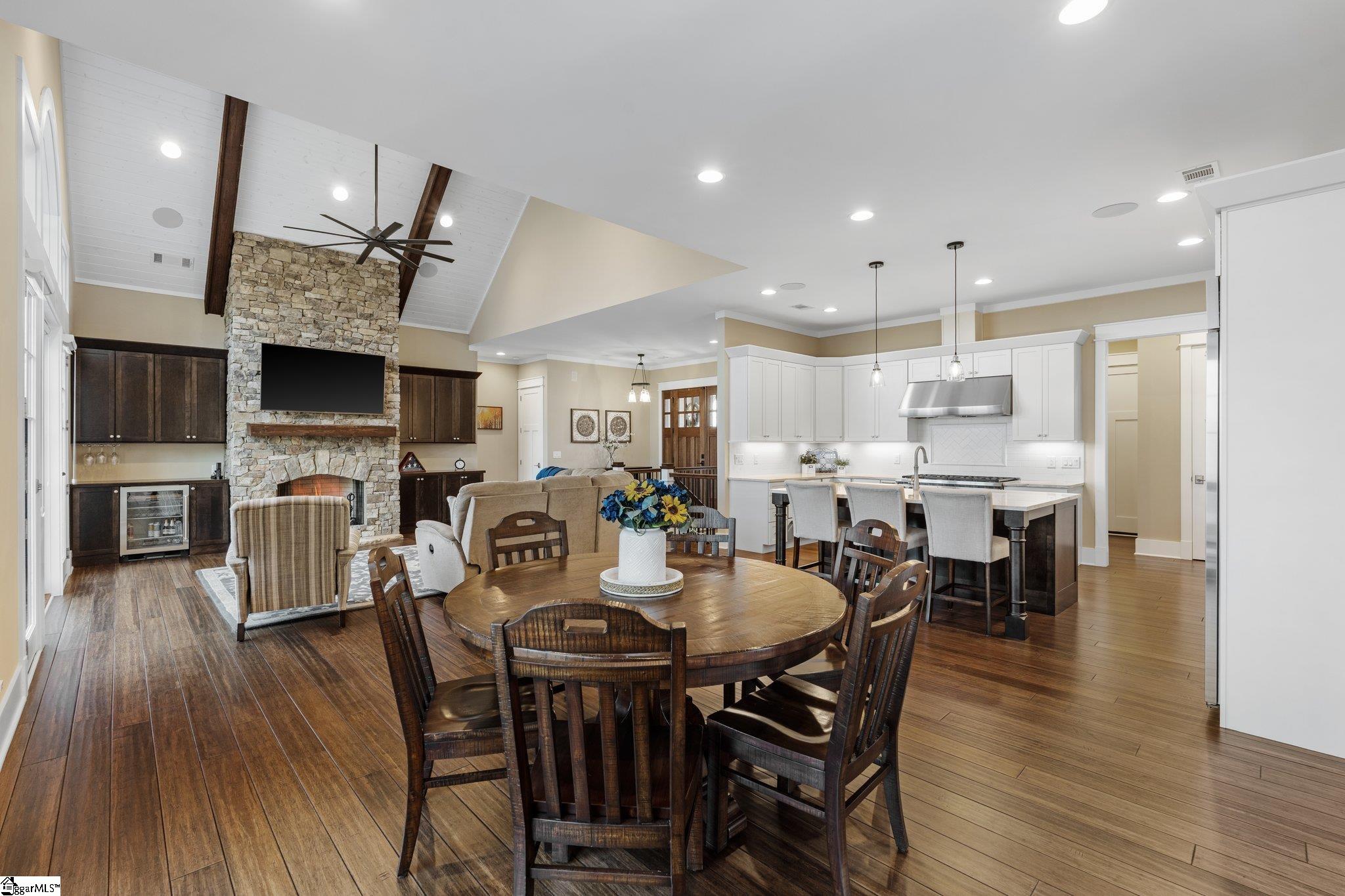 1553919 Property Photo 8