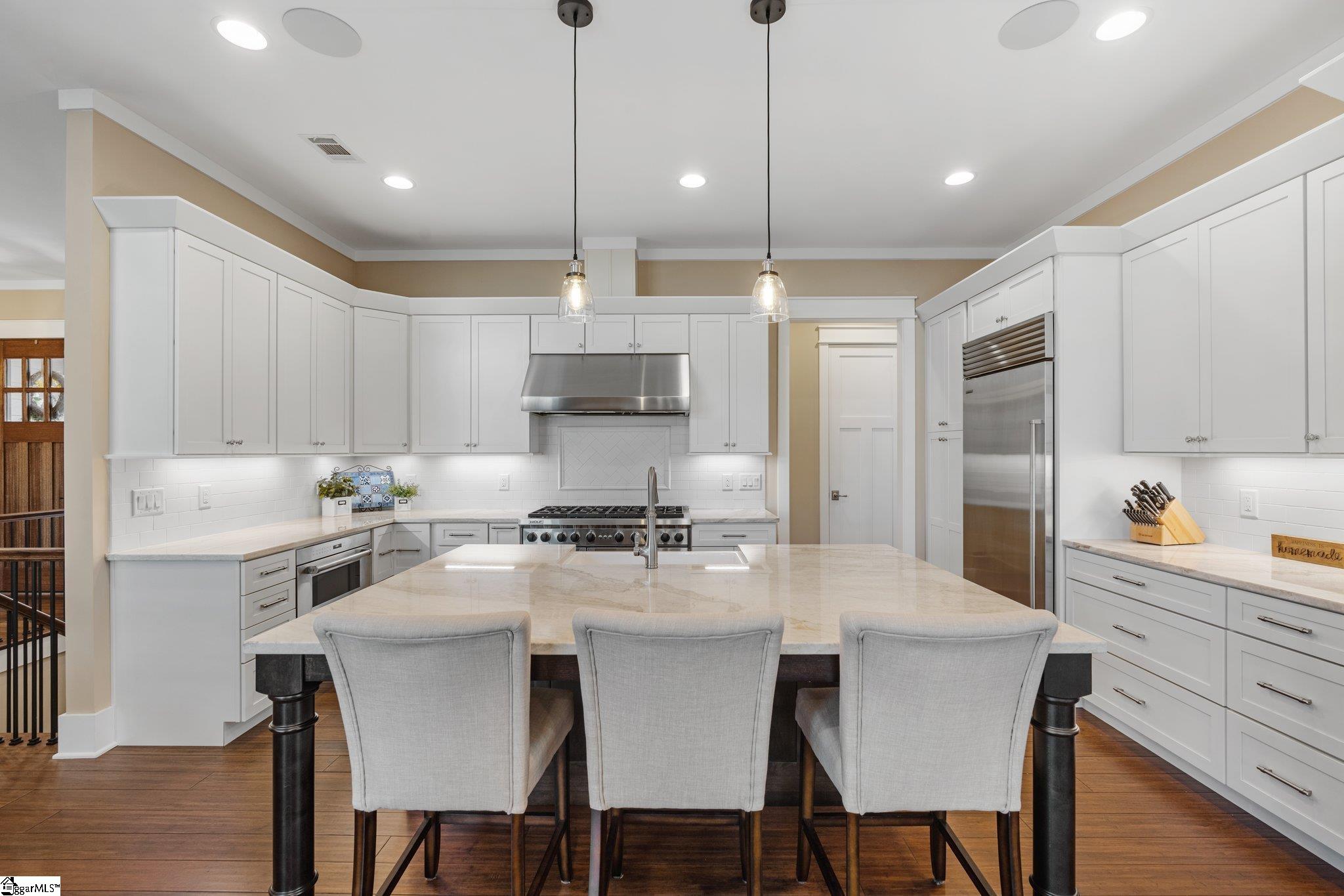 1553919 Property Photo 10