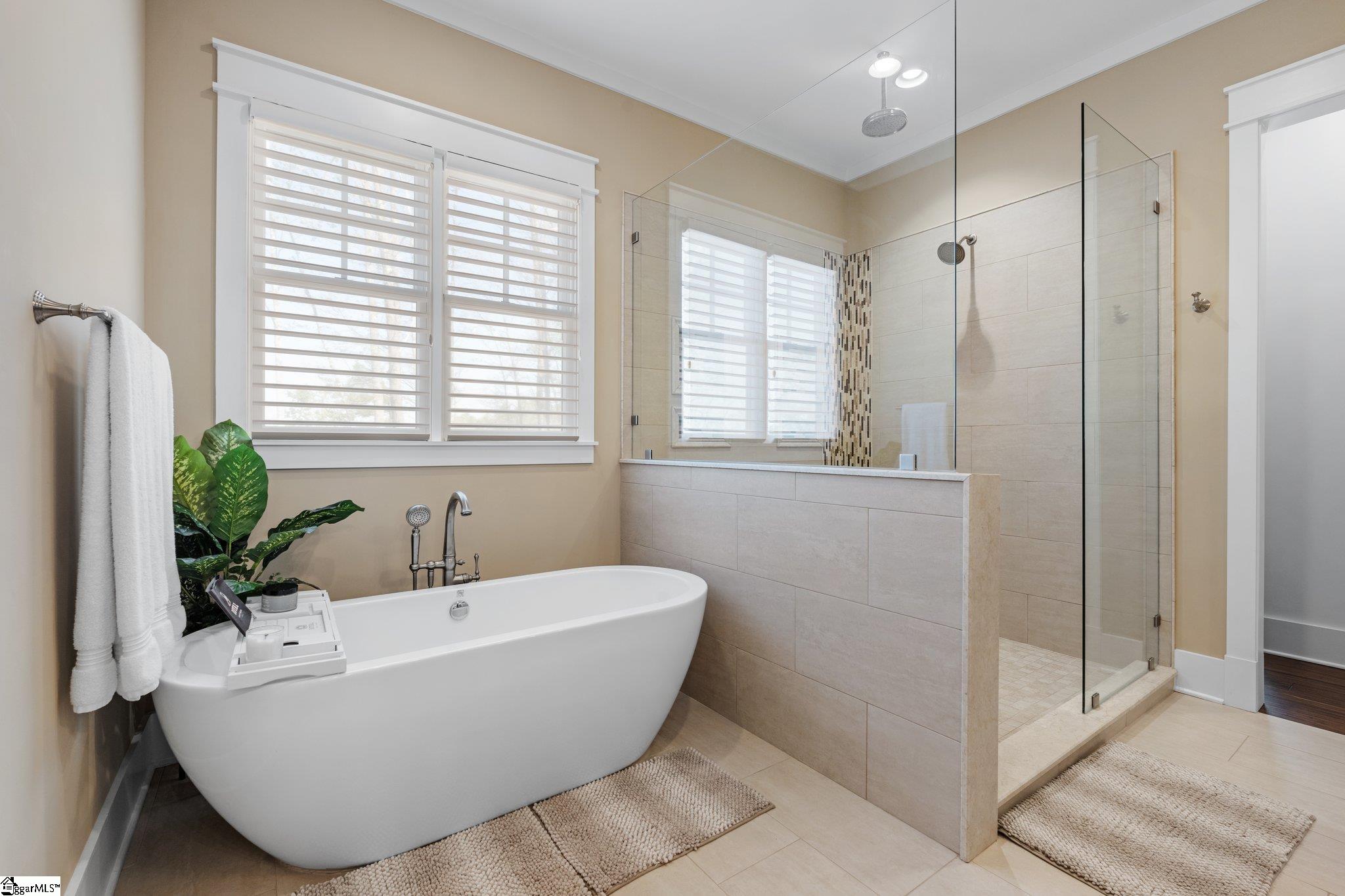 1553919 Property Photo 16