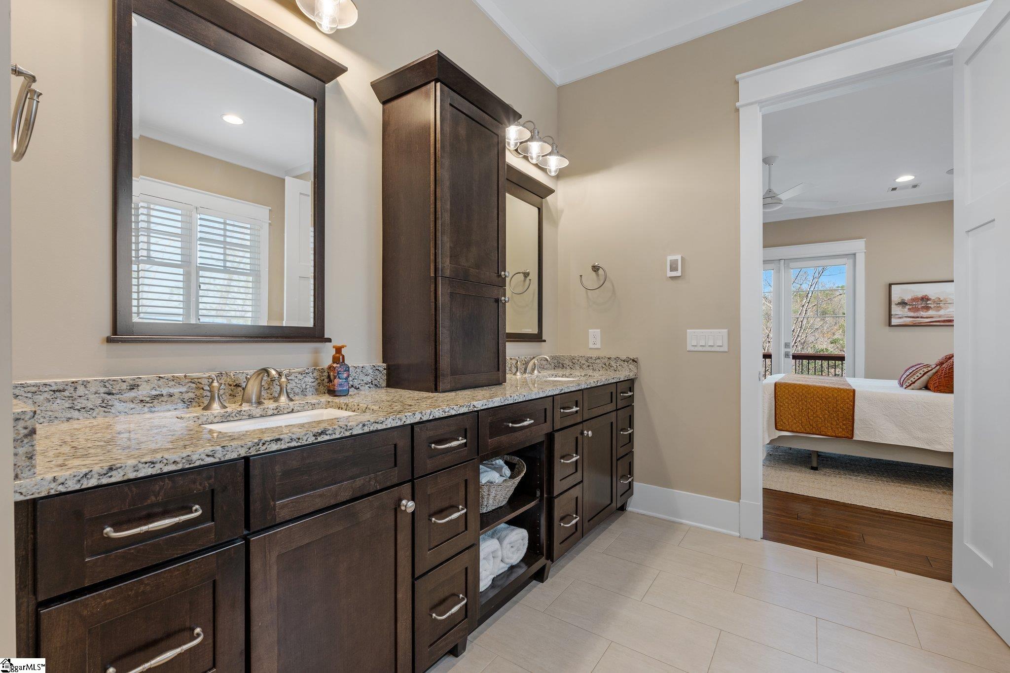 1553919 Property Photo 17